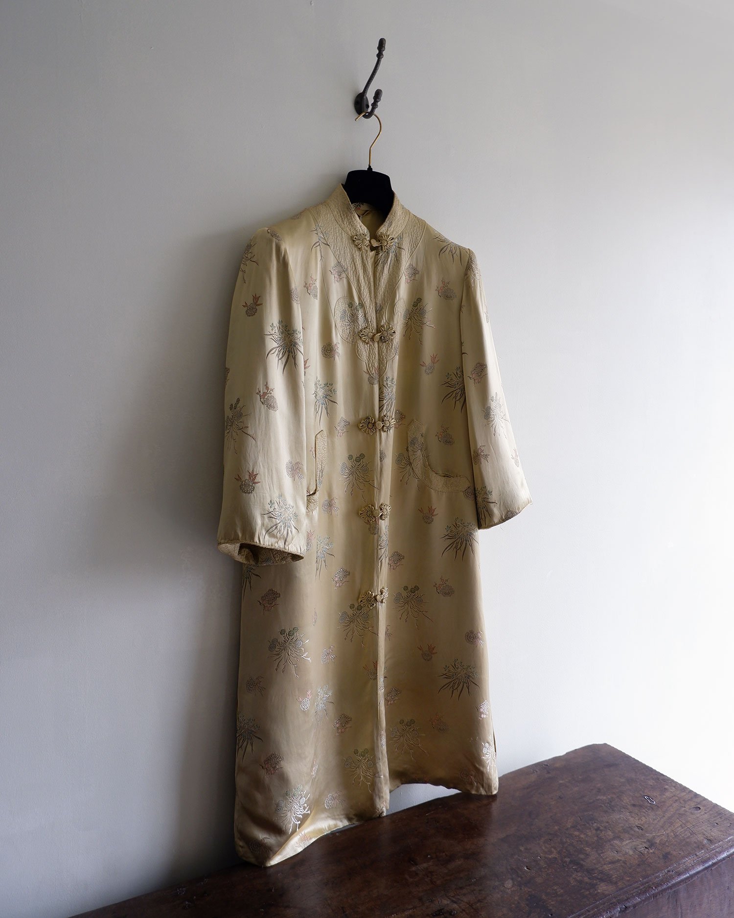 antiquesilkcoat7.jpg