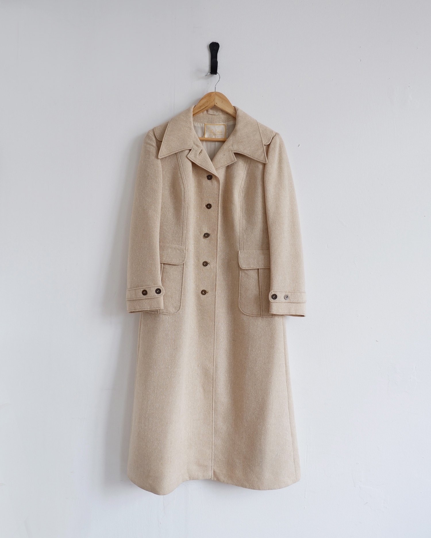 linencoat0.jpg