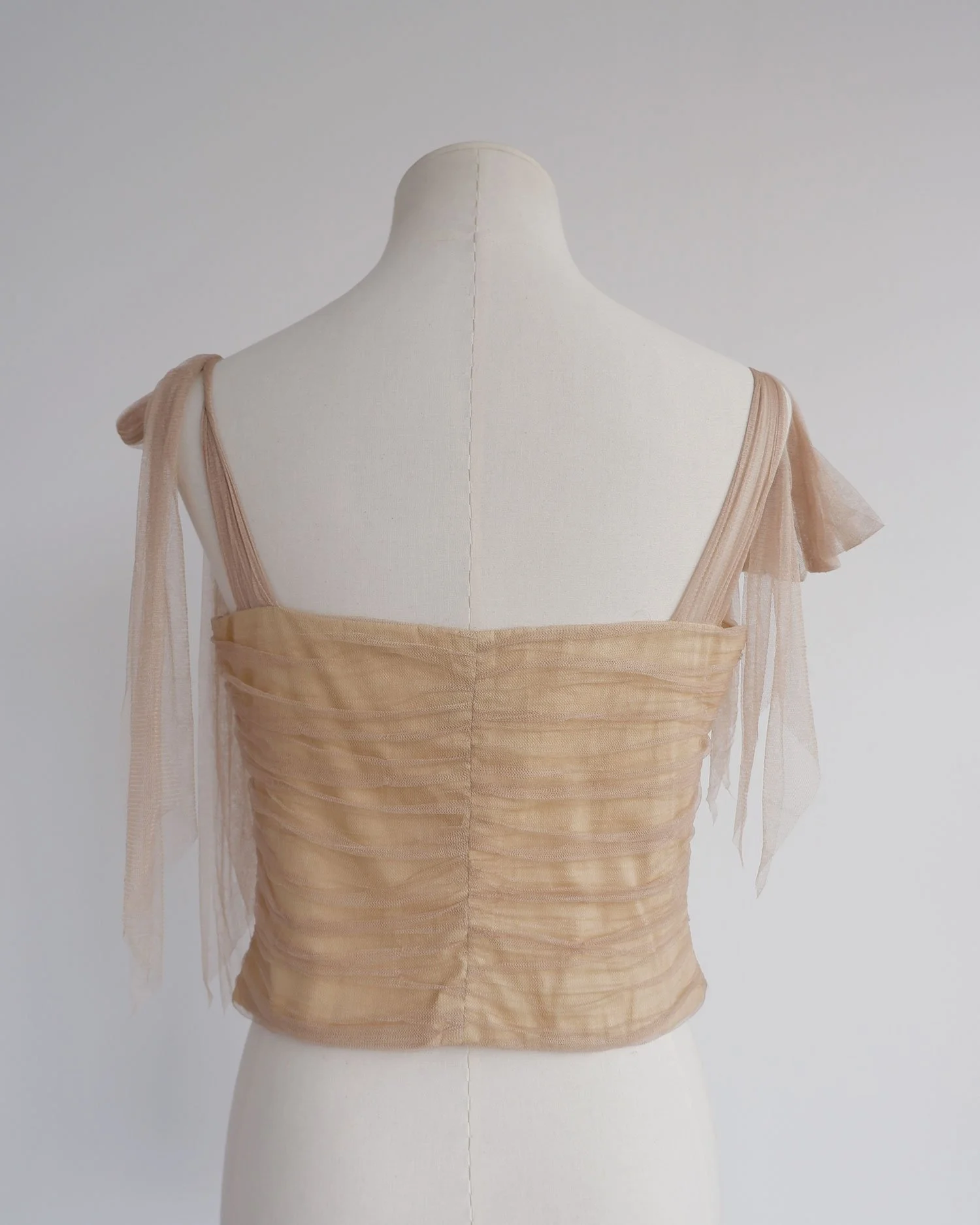 moschinobustier1.jpg