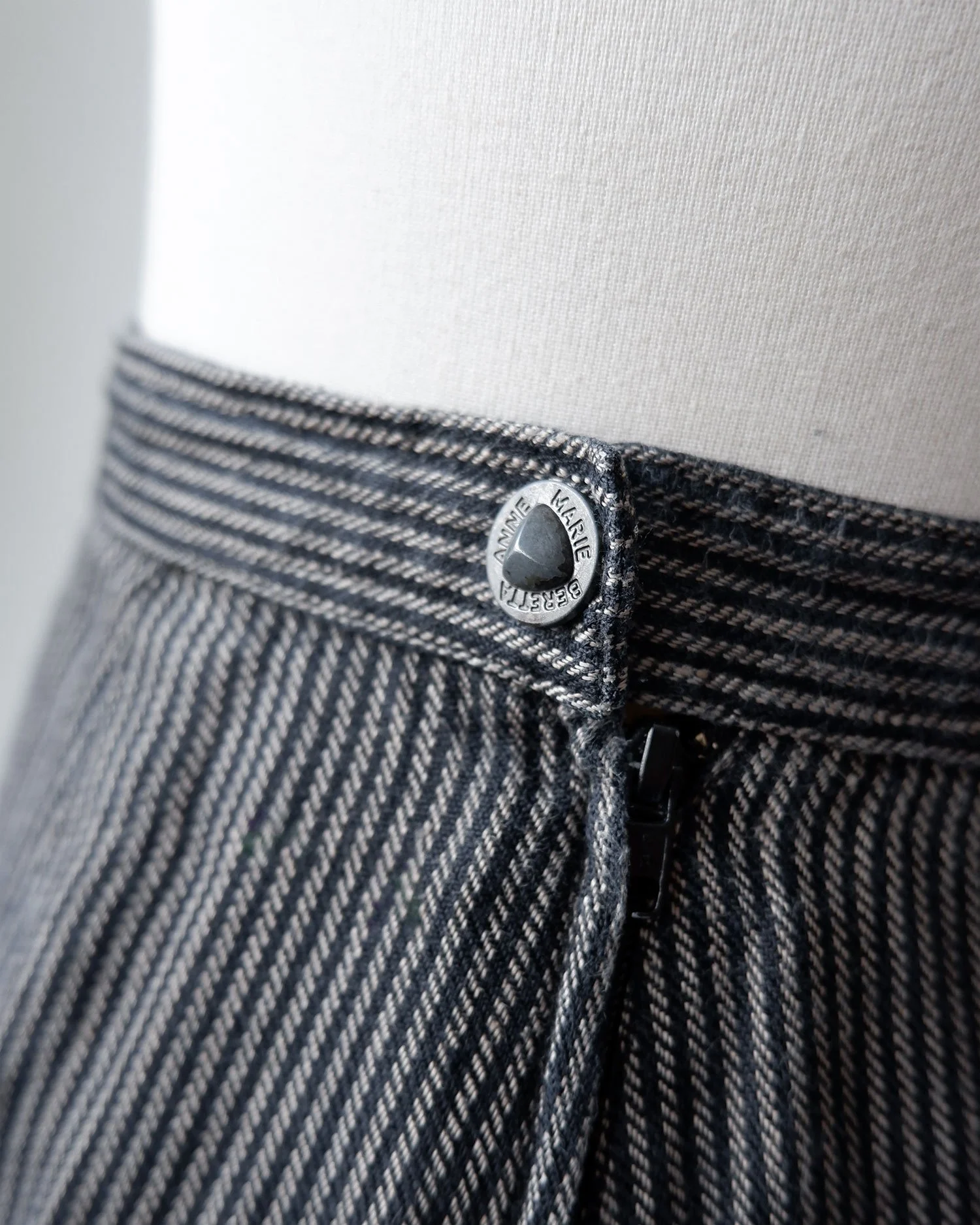 AMBskirt2.jpg