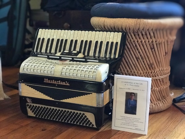 Peris accordion.jpg