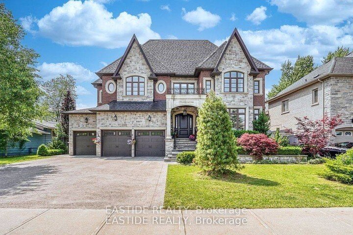 Opportunity To Have Muskoka Living In The City. Exceptional Custom Built Waterfront Estate Nestled In Lake Wilcox Community. Sophisticated Architectural Design And Exquisite Luxury Finishes. Approx. 8,000 sf Living Space With Unmatched Lakeviews. Gou