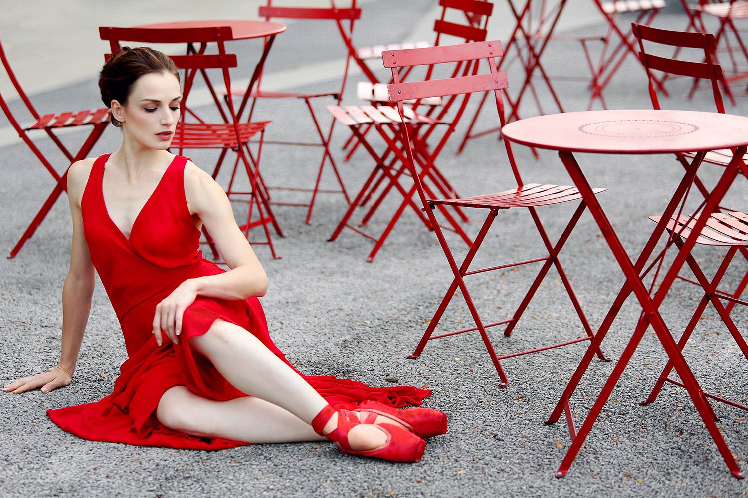 cleveland-photographer-dancer-in-red-shoes.jpg