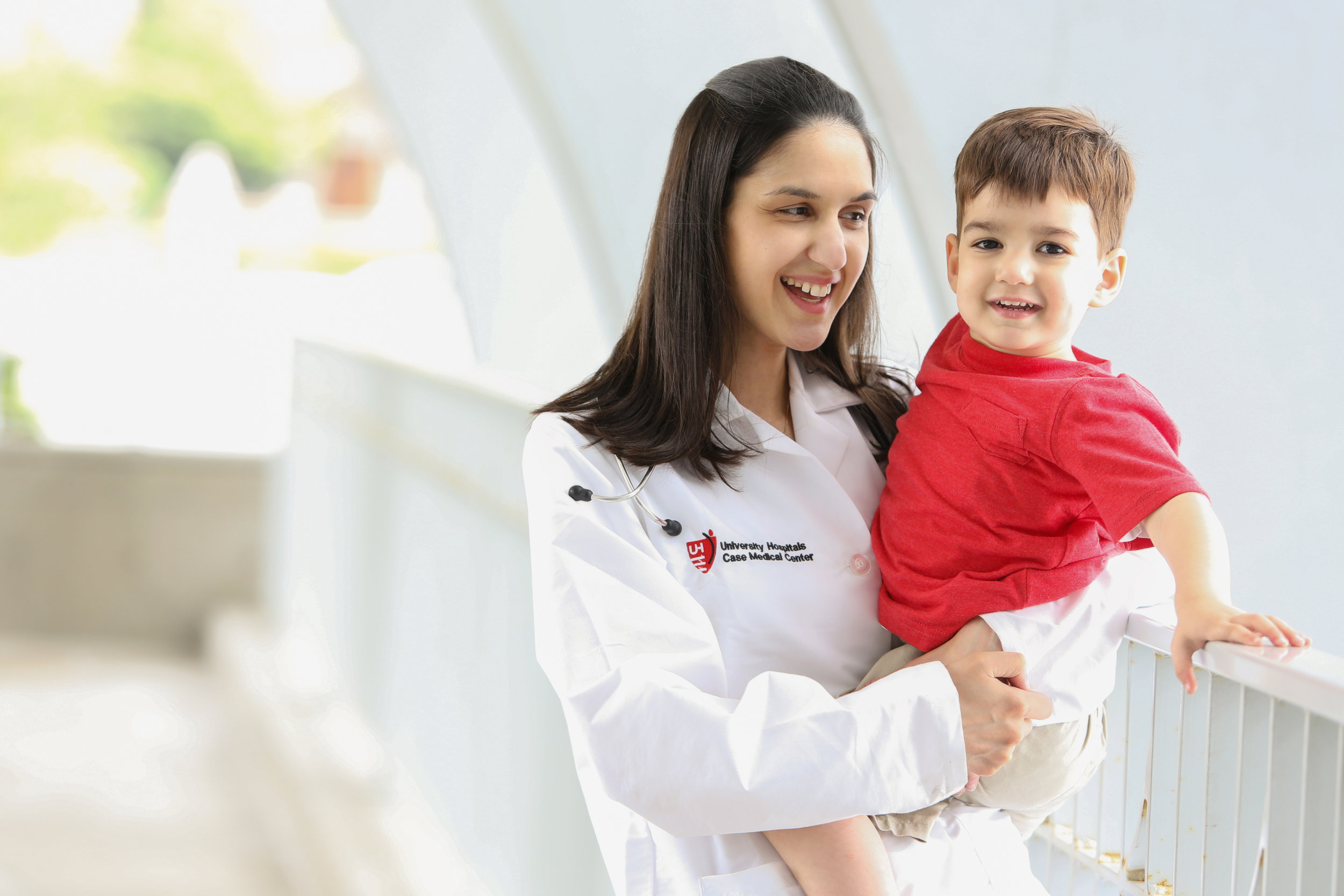 pediatrician-physician-portrait-with-boy-cleveland-photographer-corporate.jpg