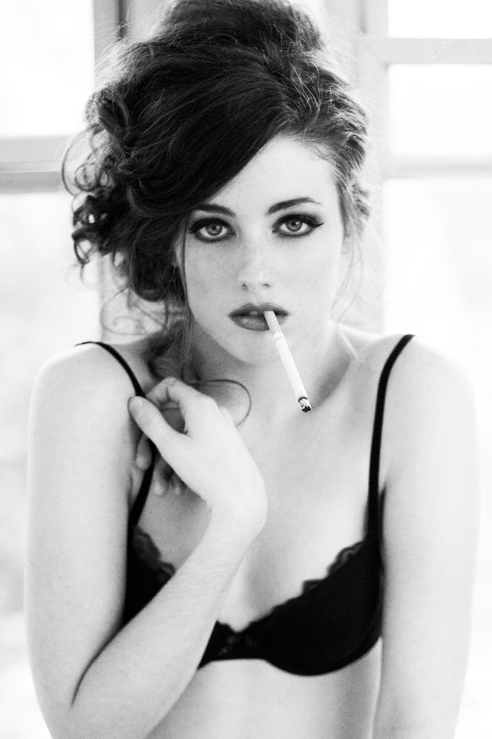 cleveland-portrait-photographer-model-with-cigarette.jpg