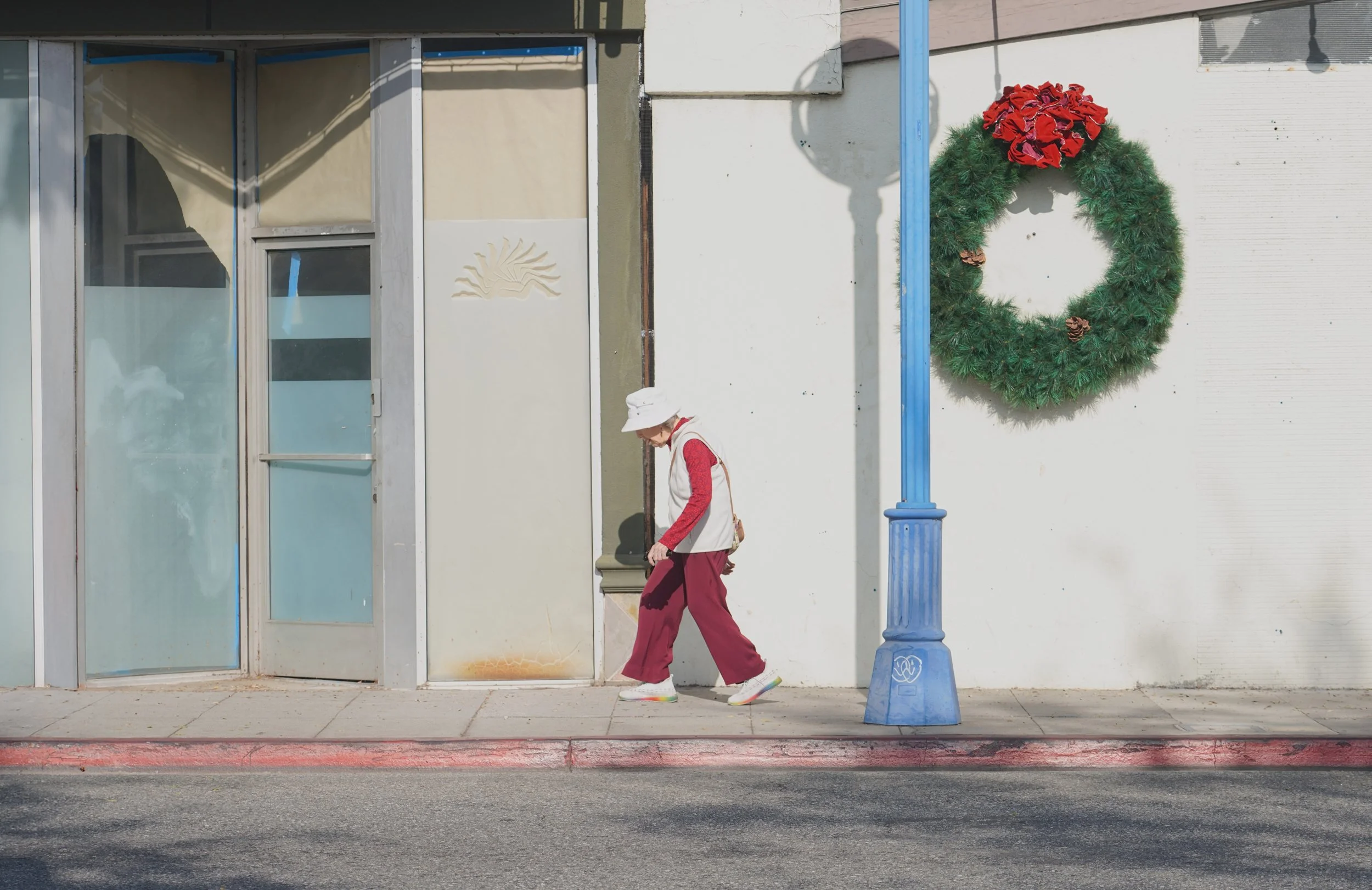 XMass walker LE.jpg