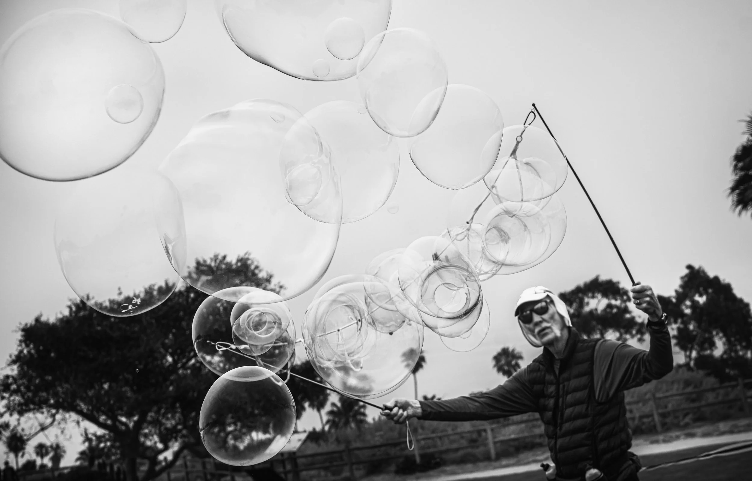 Balloon Man4bw.jpg