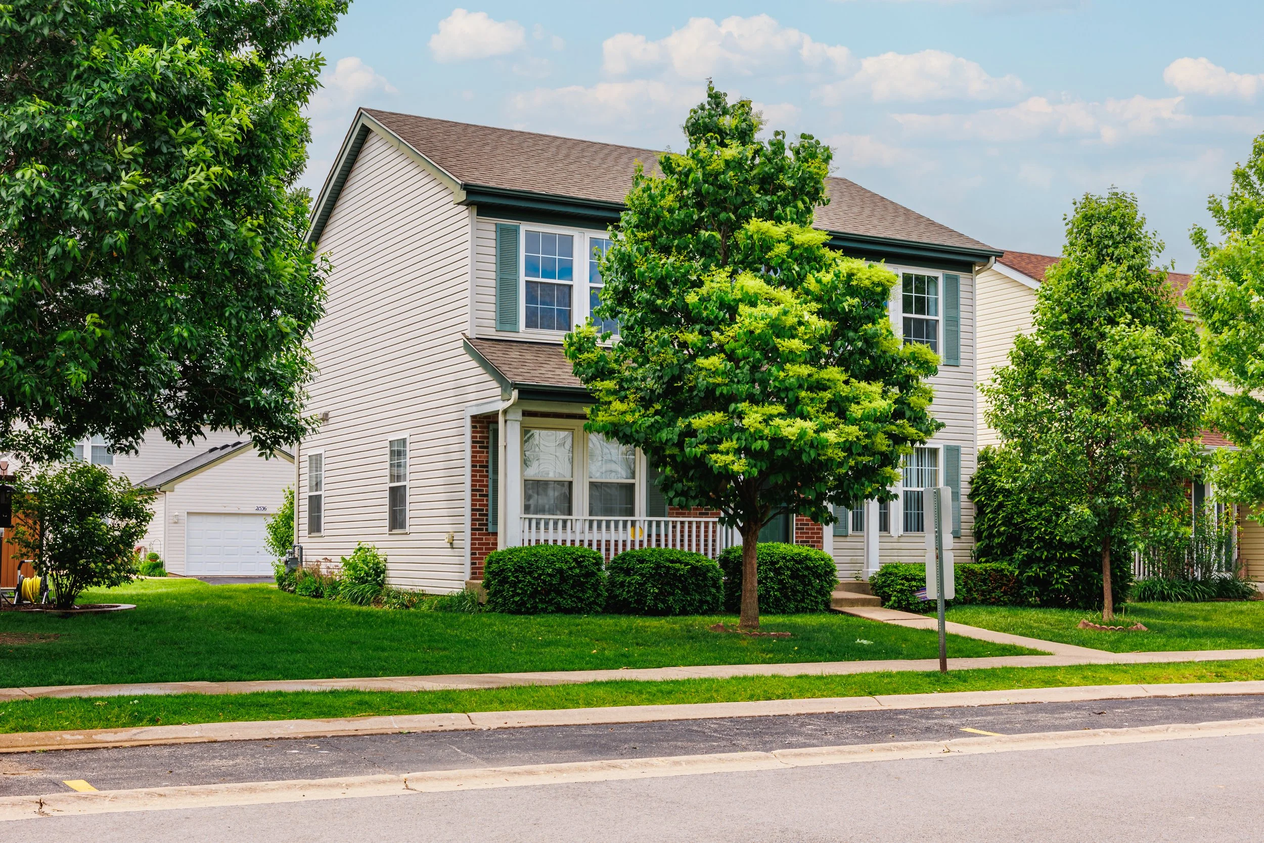 21537 Vesper St-5.jpg