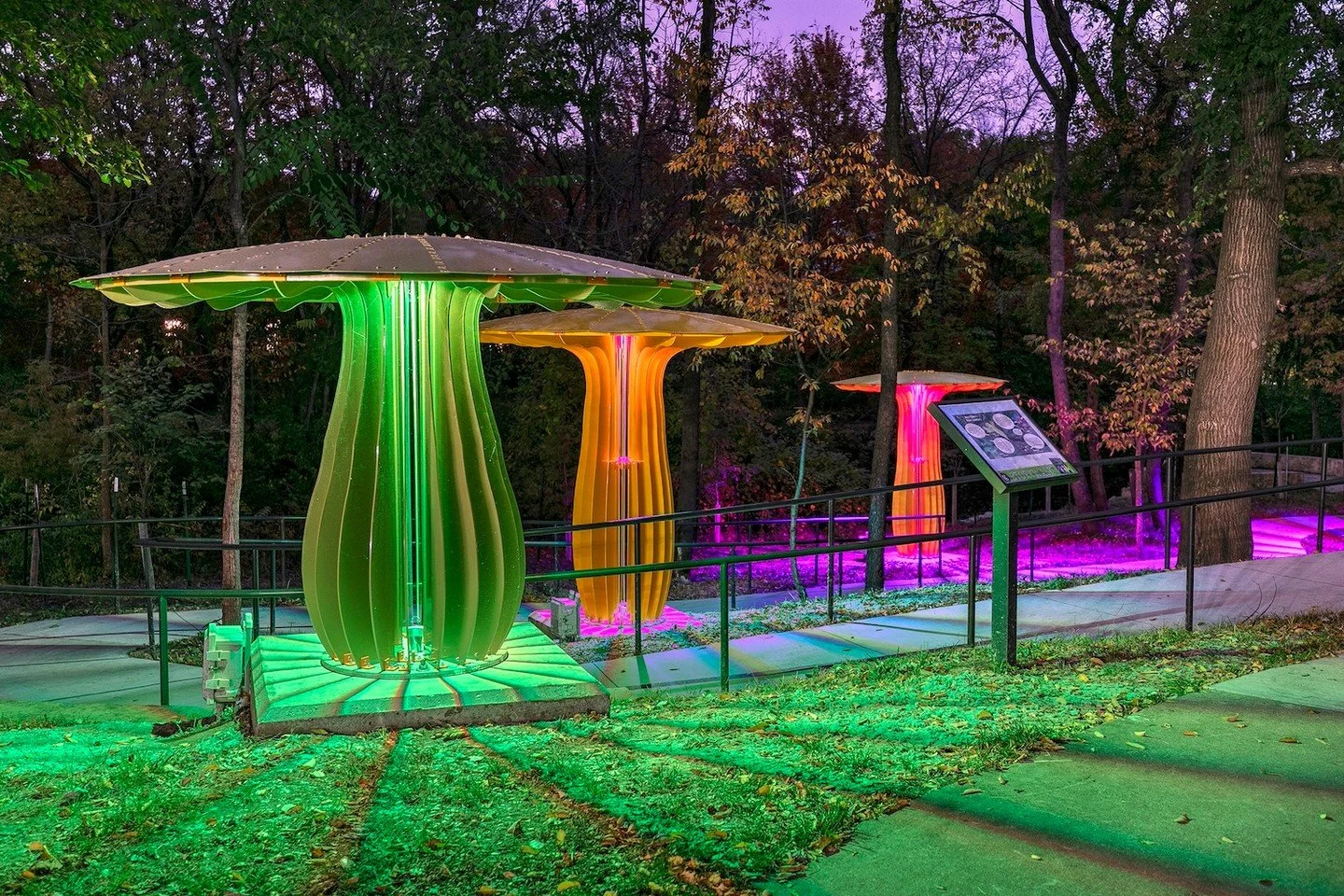 Happy new year!! We&rsquo;re starting off our 2026 features with the whimsical &ldquo;Journey&rdquo; by James Peterson🍄

This piece is composed of a series of mushrooms along a path that illuminate around sunset. They&rsquo;re made of stainless stee