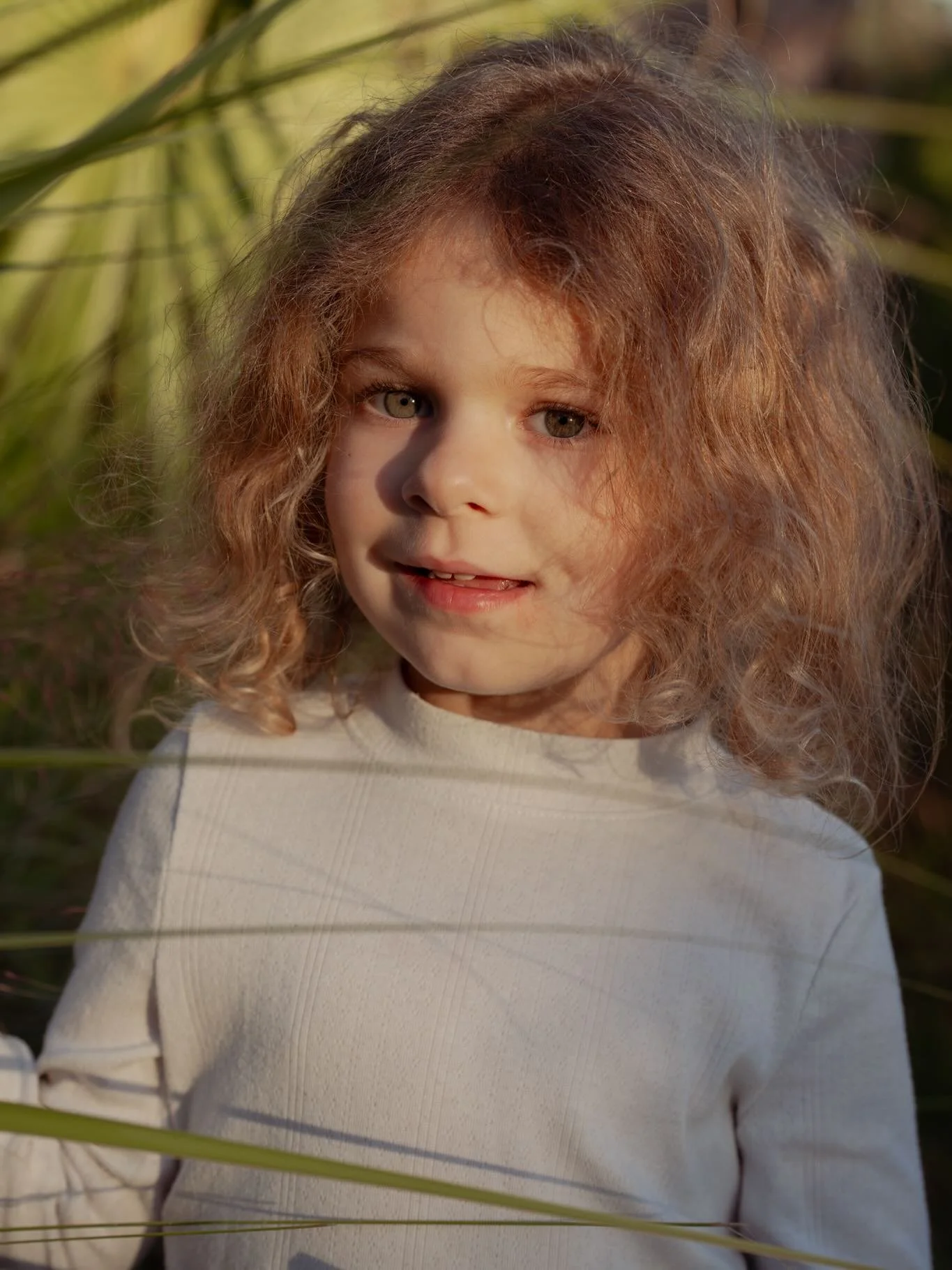 We love a spontaneous golden hour portrait (and just golden hour period). 💛☀️