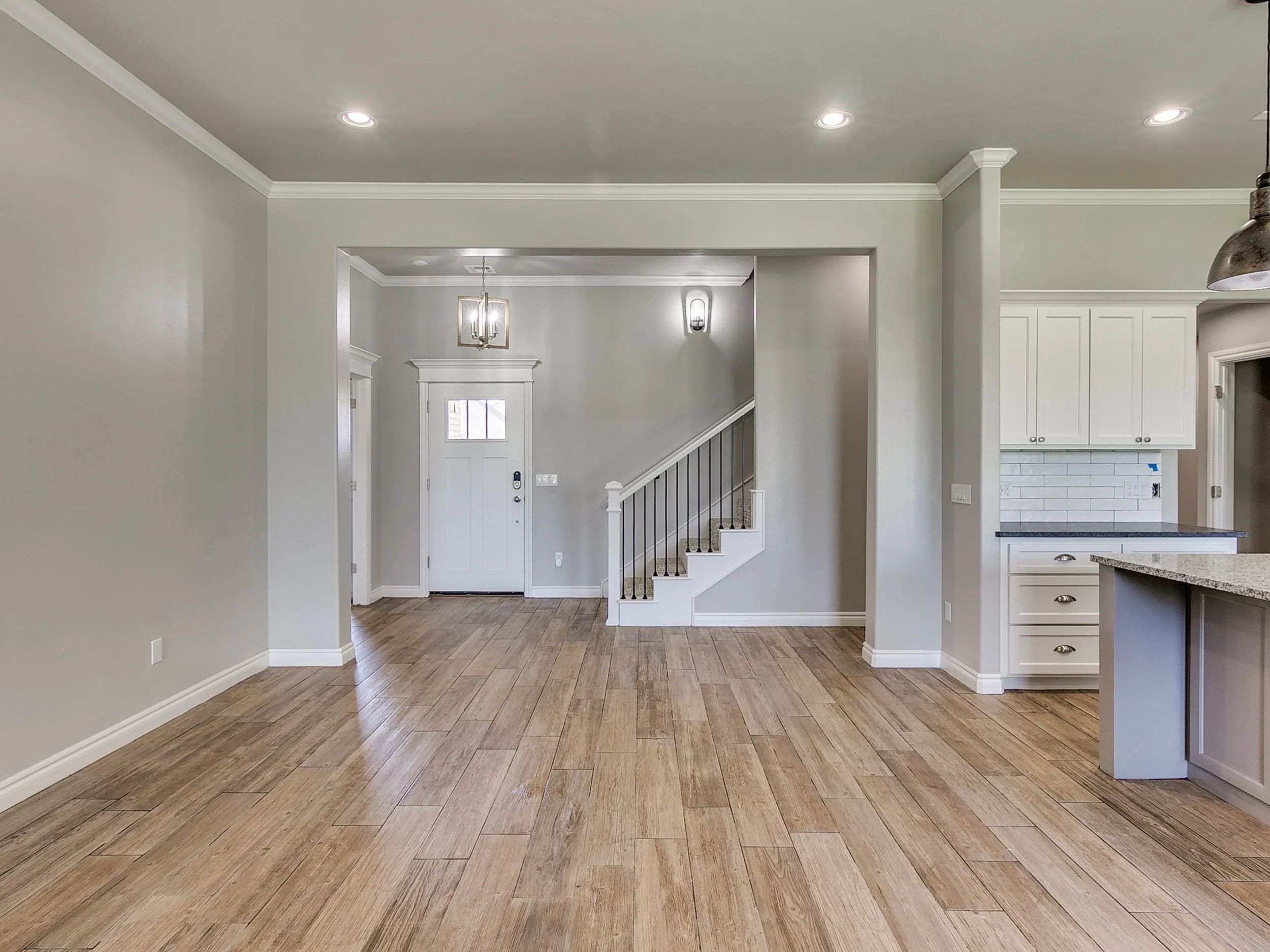 9212_NW_137th_St_-_MLS-13.jpg