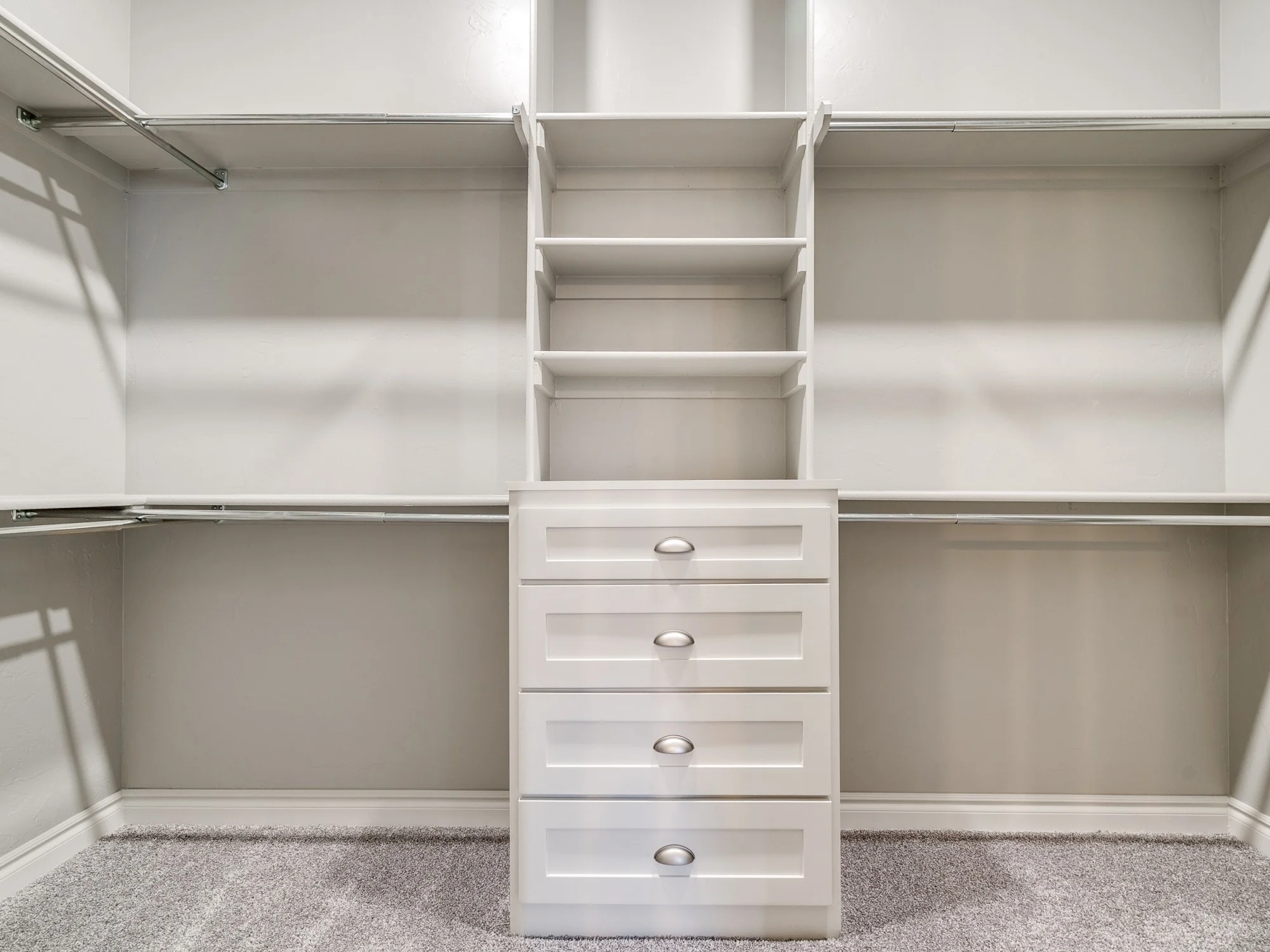 closet3.jpg
