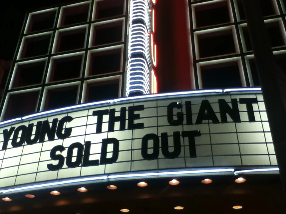 Young The Giant - Hollywood Palladium, LA (February 7, 2014)
