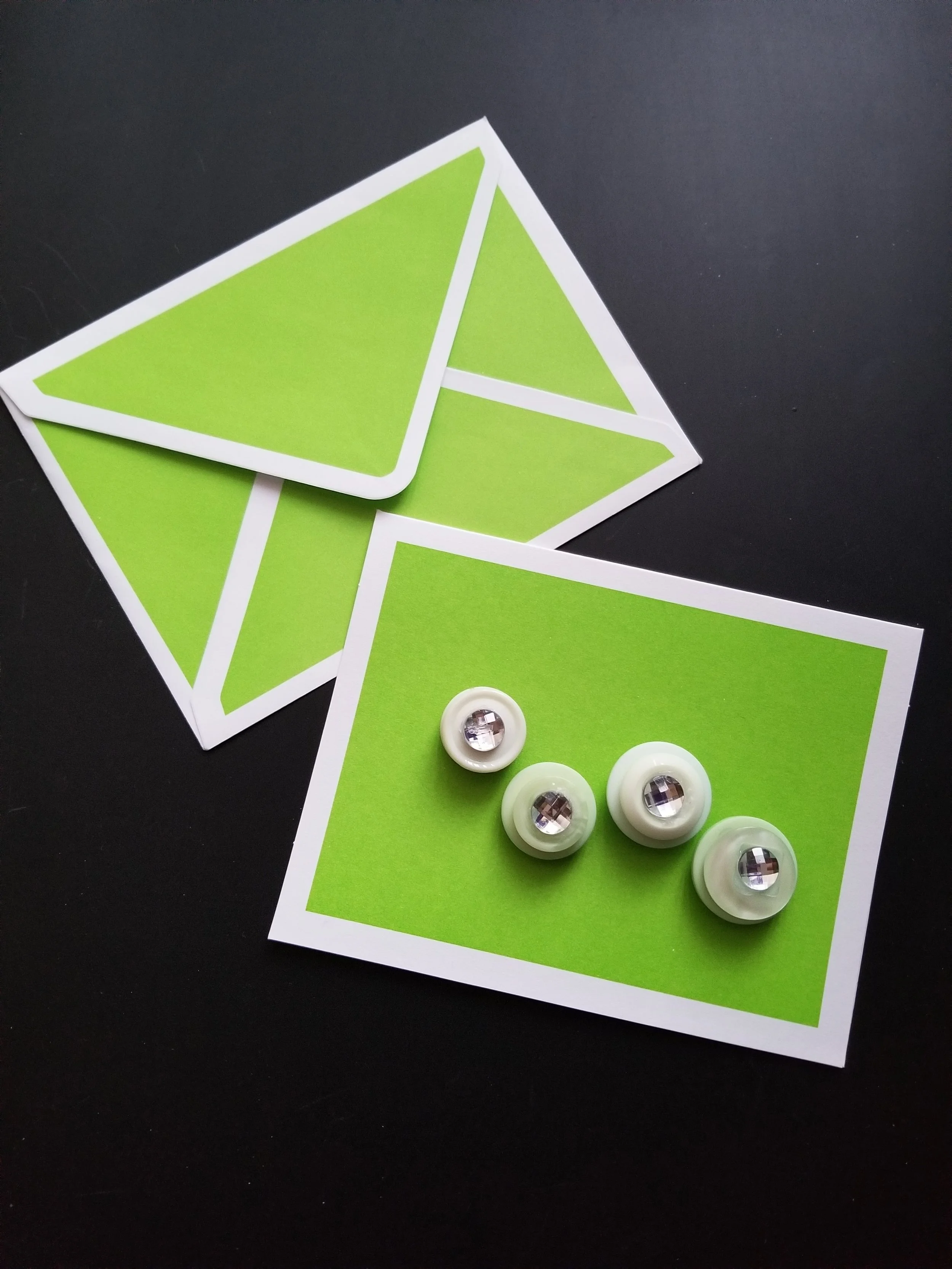 "Green Brights" Card with 4 Coordinating Magnets