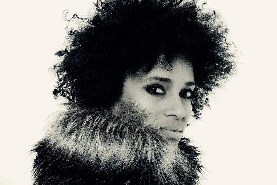 Z-STAR_ZeeFoxy_LoRes_bw (1).jpg