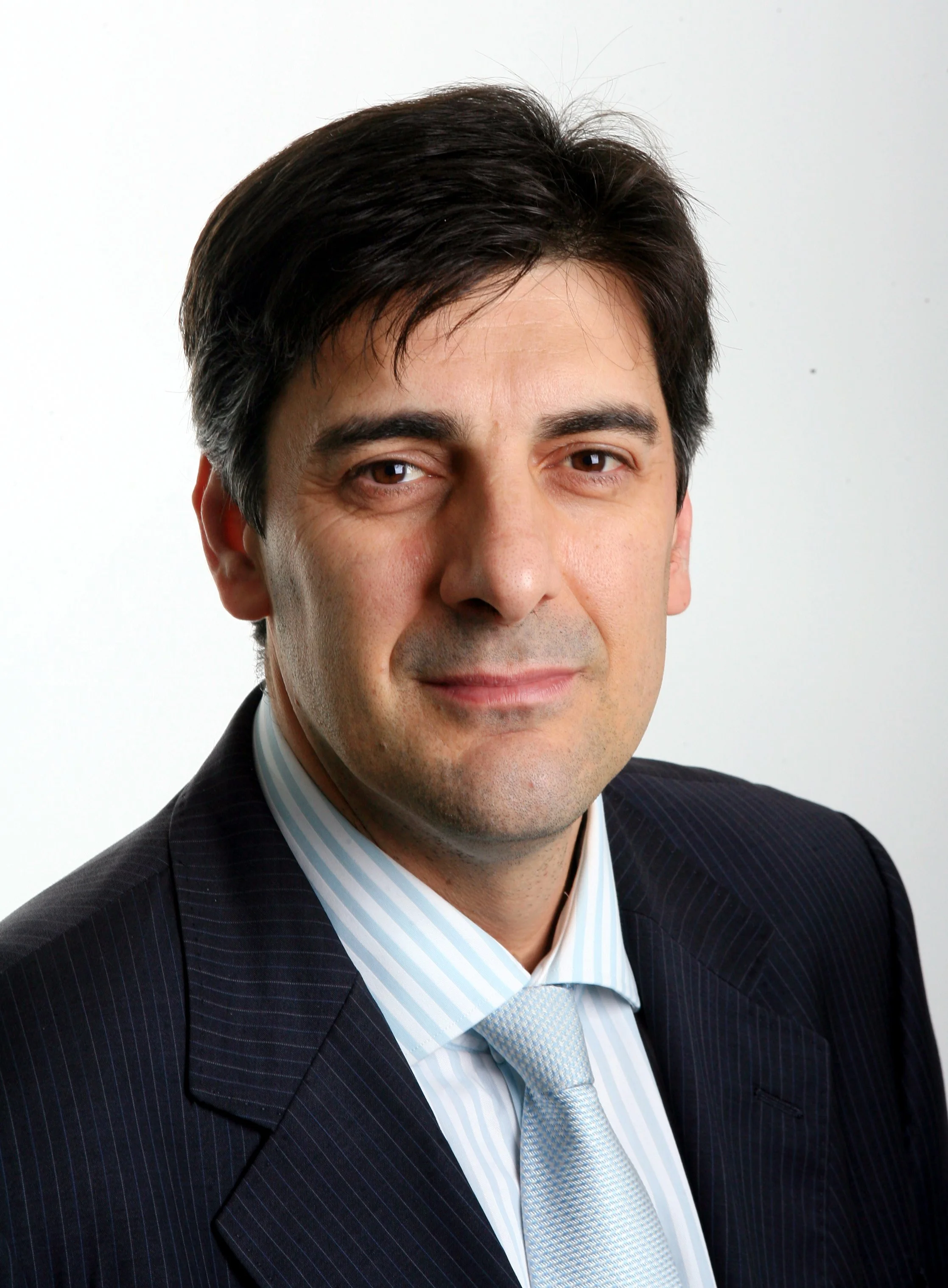 Megalogenis George APPROVED 2026 pic.JPG