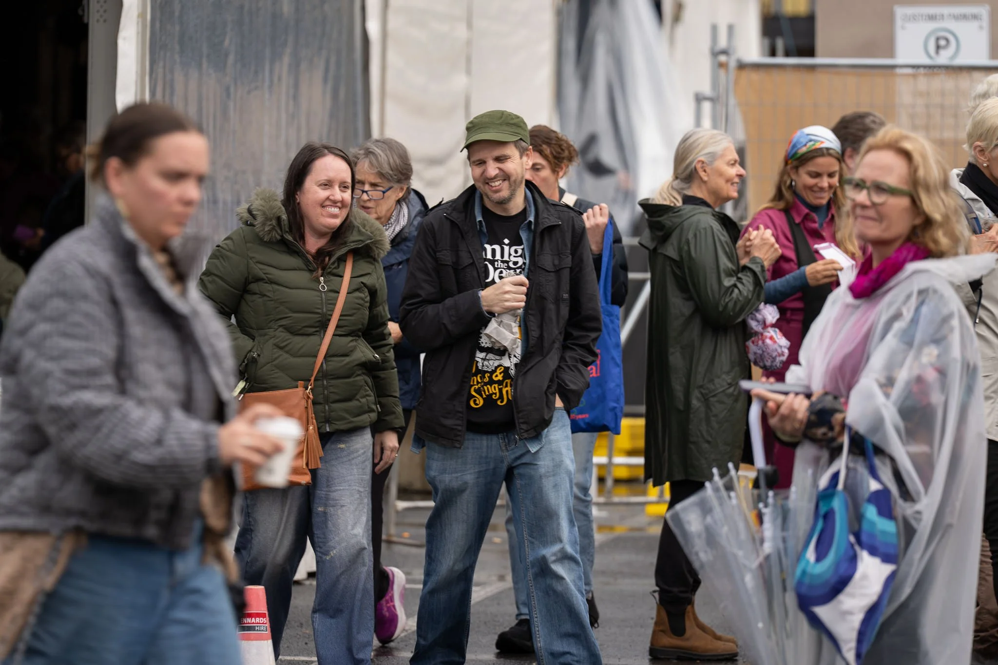 Saturday-143154-Crowd-KurtPetersen.jpg