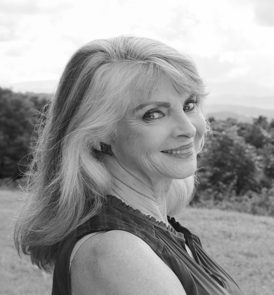 Delvene Delaney - BW Headshot.png
