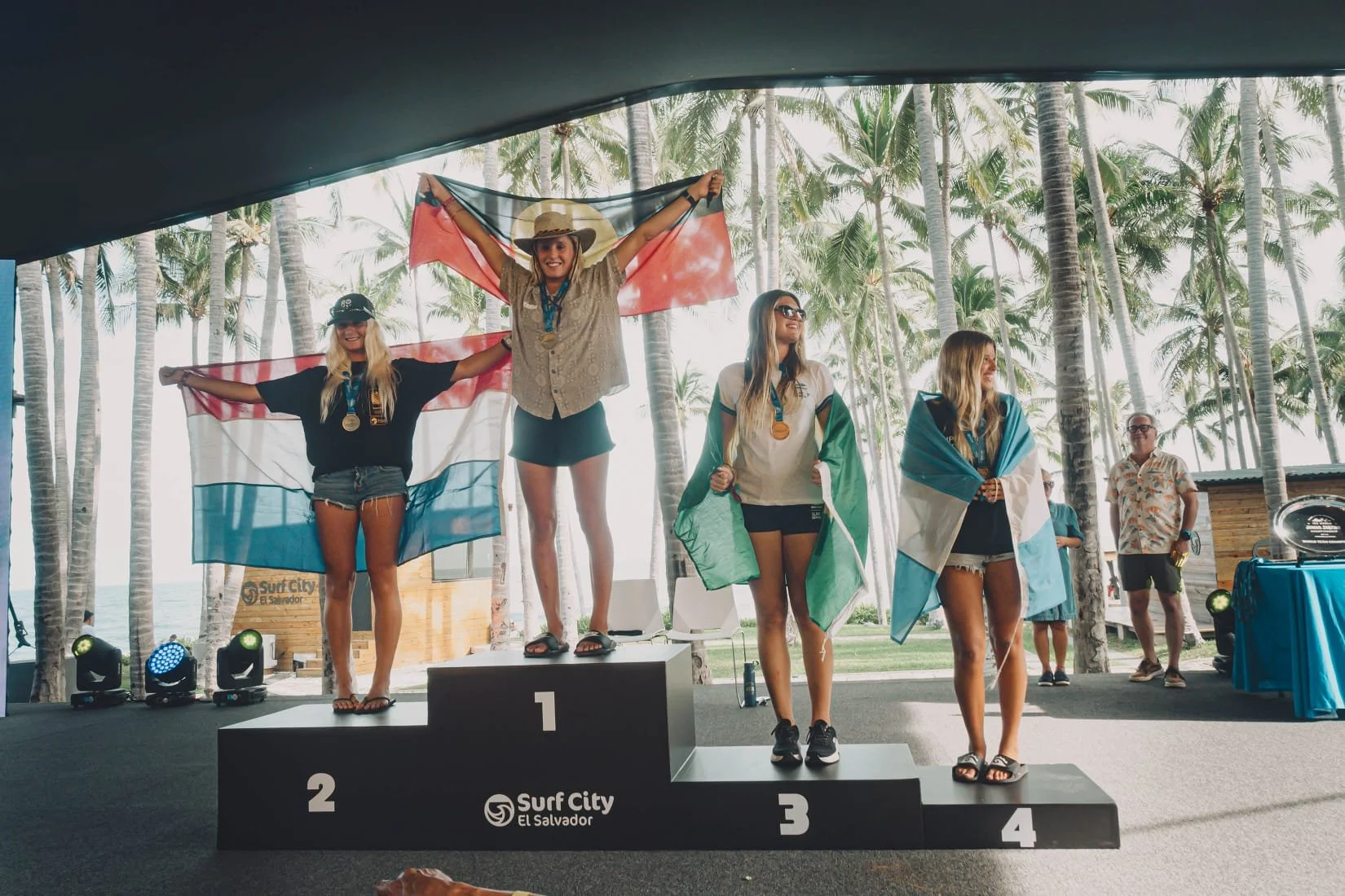 Leihani-Podium.jpg