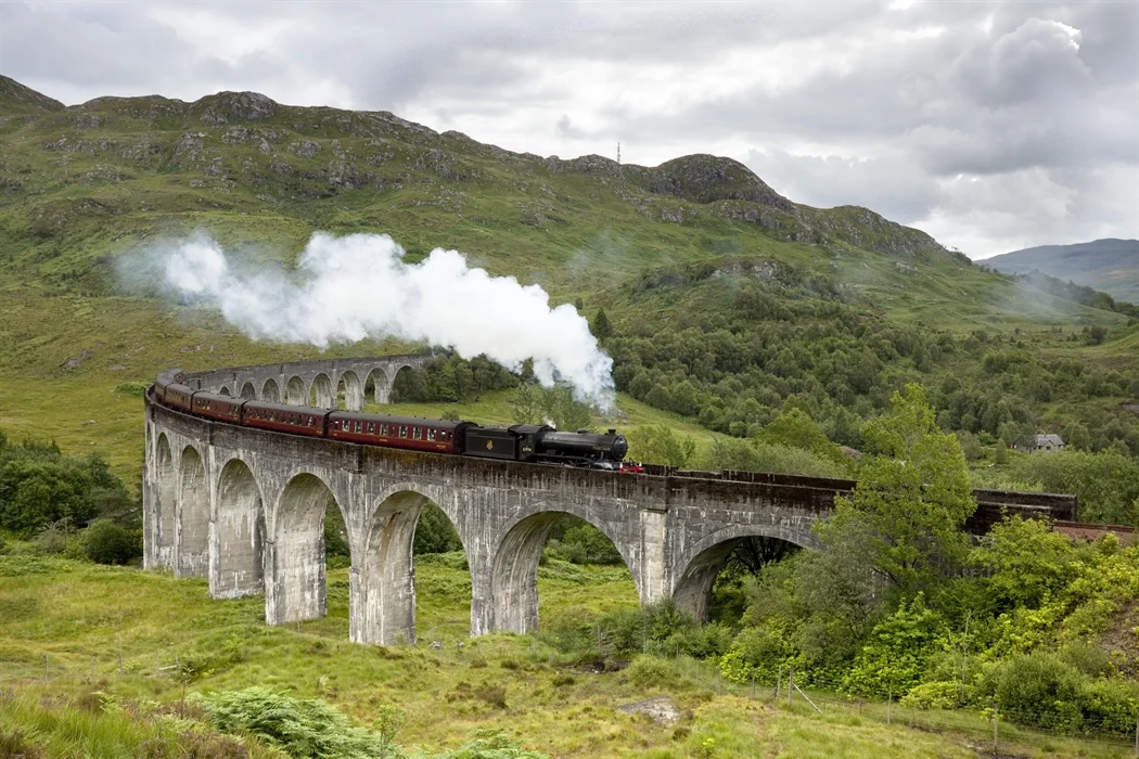 Glen finnan.jpg