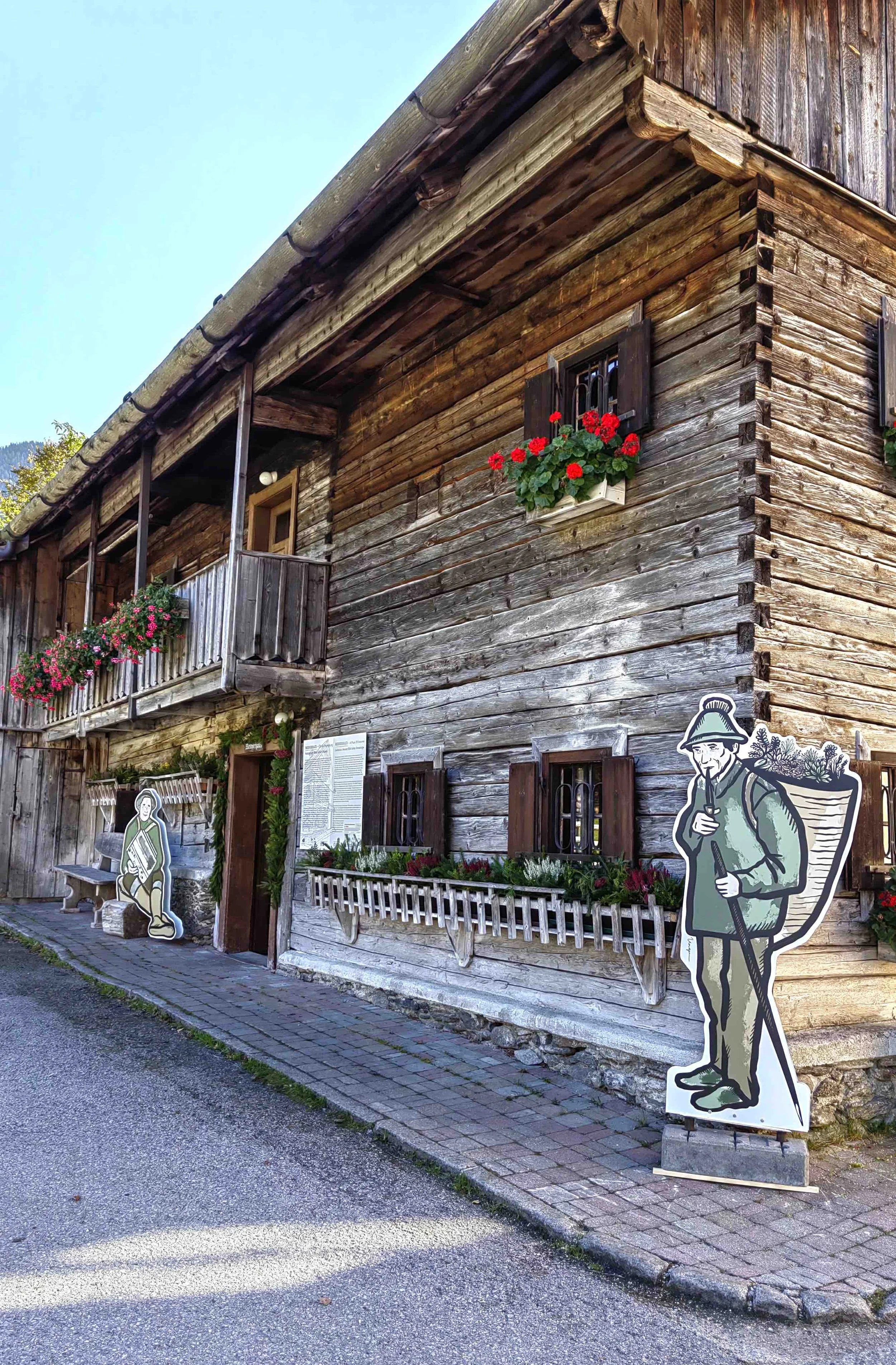 Mesnerhaus_BrunoundHans_Kulturfux_IMG_20251012_112237.jpeg