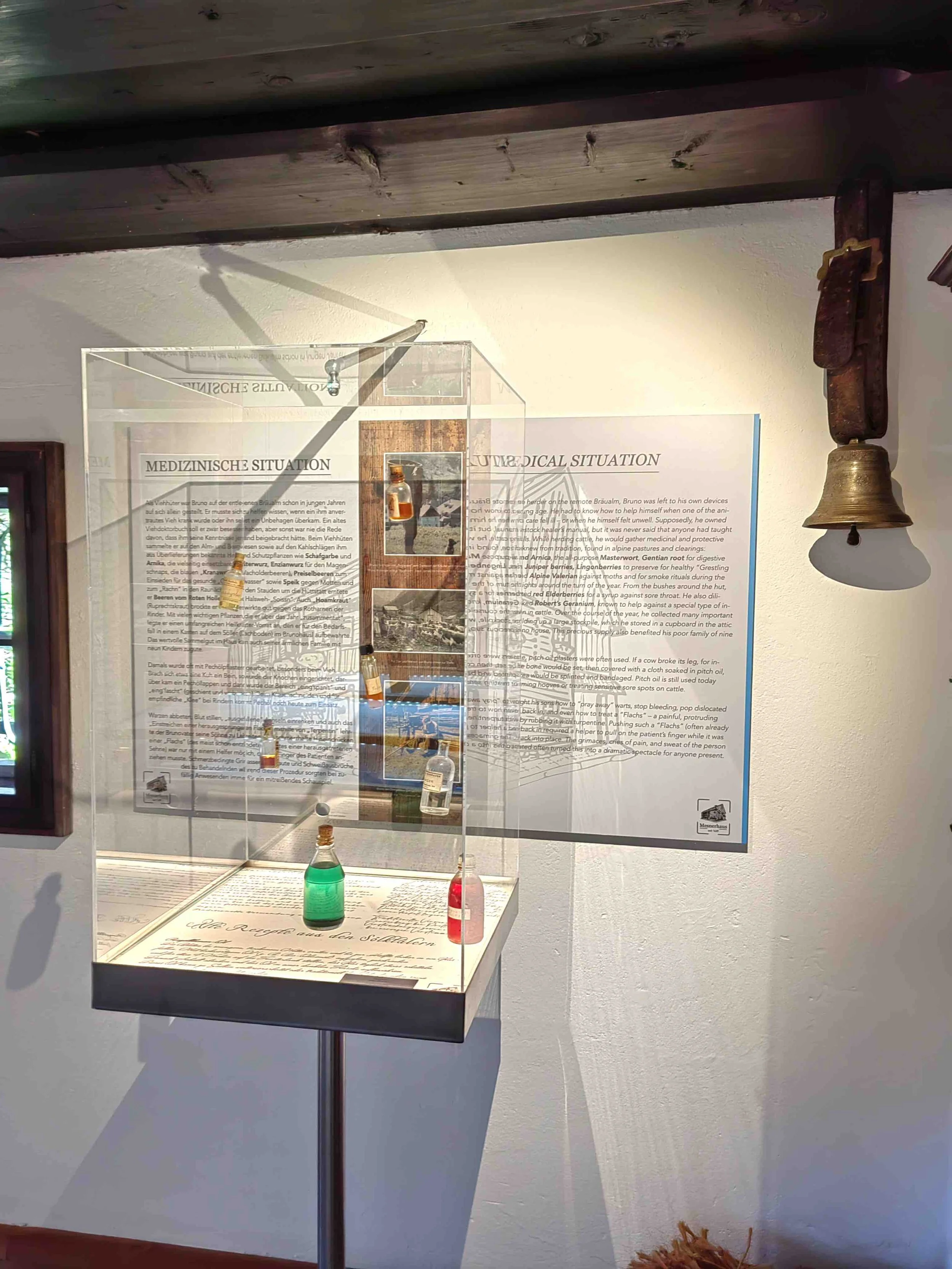 Mesnerhaus_OG_BrunoHolzinger_Flascherl_Kulturfux_IMG_20251012_111048.jpeg