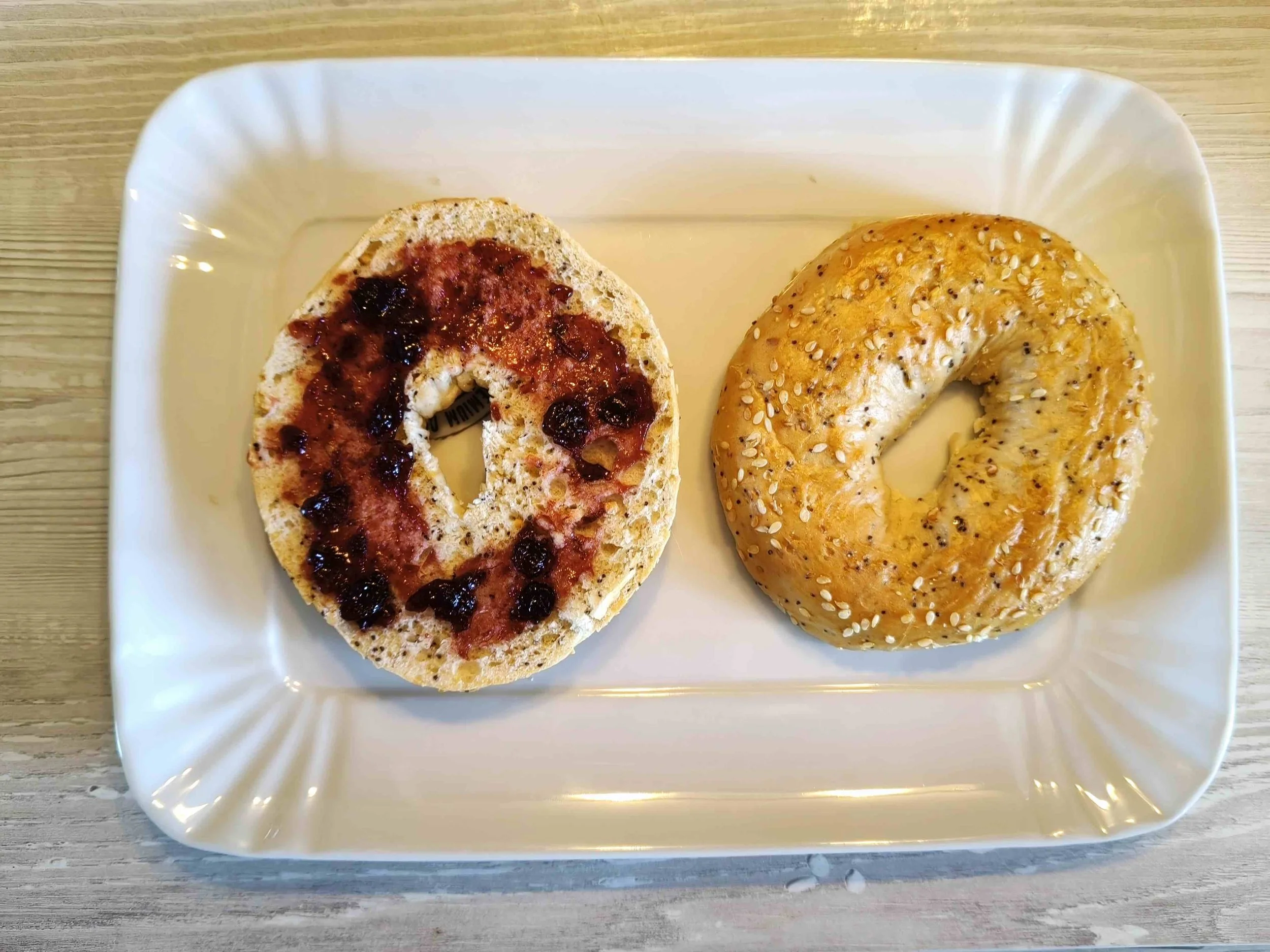 Bagel_Preiselbeer_IMG_20260424_110917 Kopie.jpeg