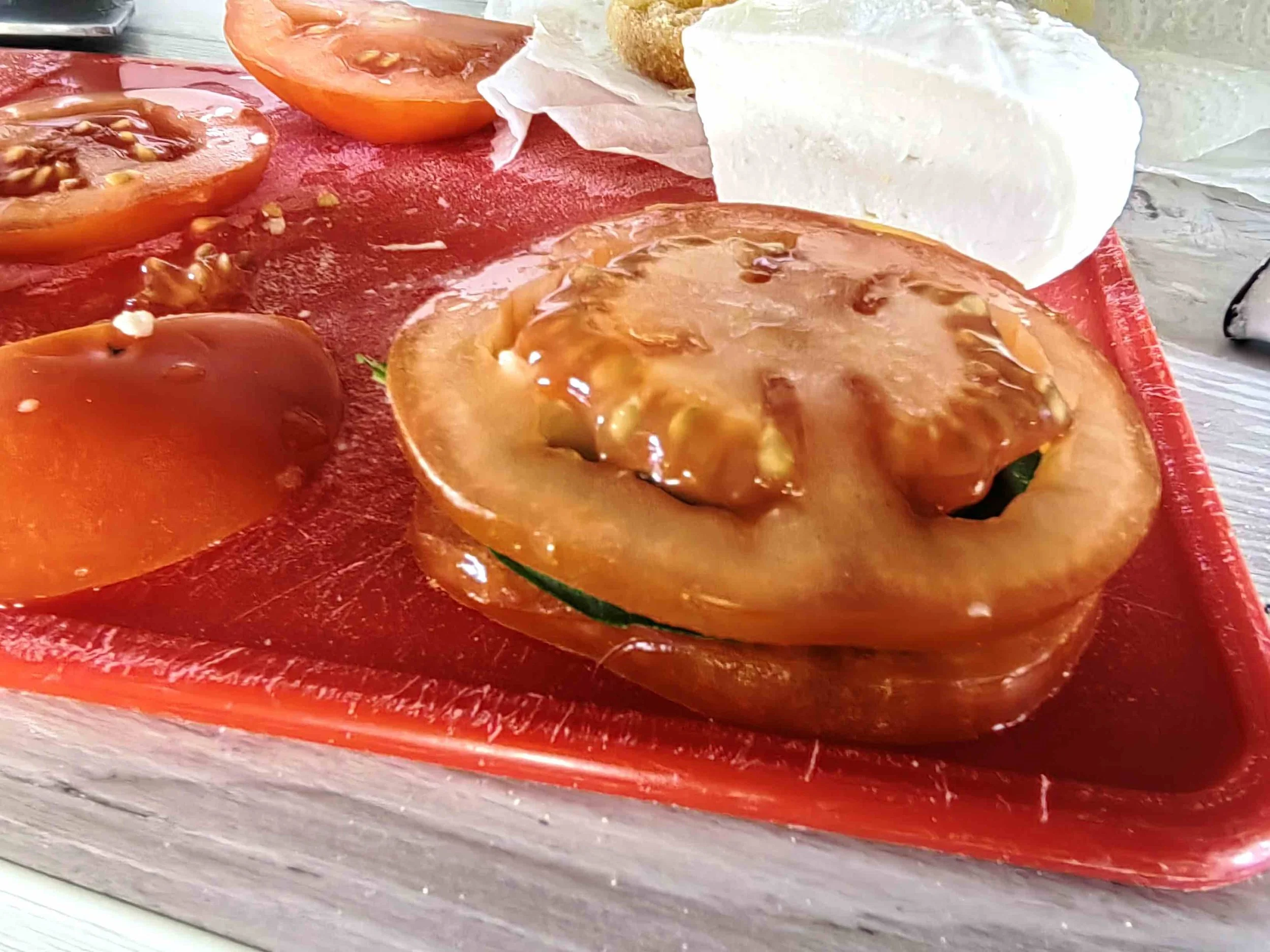 Tomate_Mozarella_Cordon_roh_IMG_20260529_161845 Kopie.jpeg
