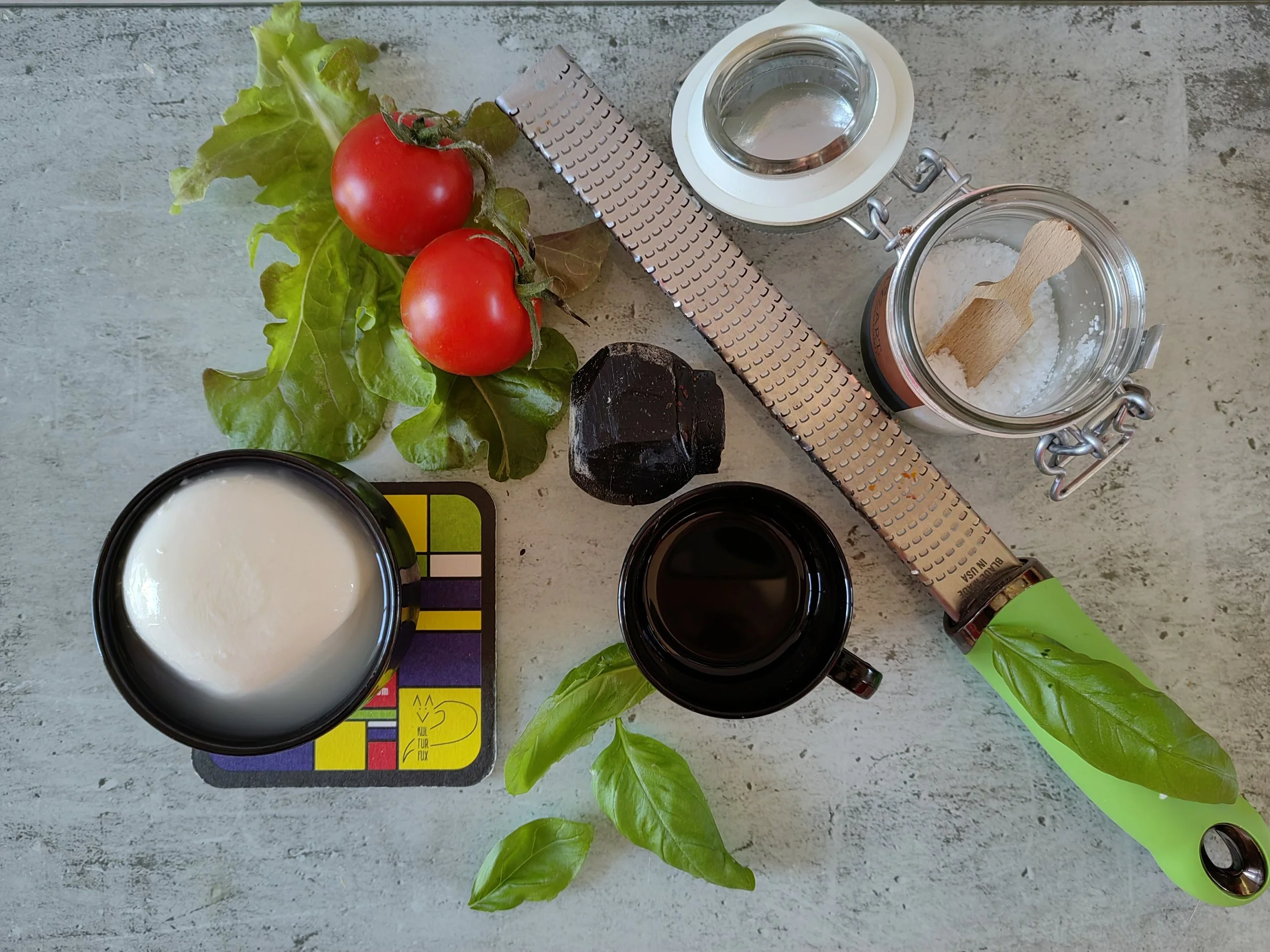 FrozenCaprese_Zutaten_IMG_20260716_172525_edit_83413699855365.jpg