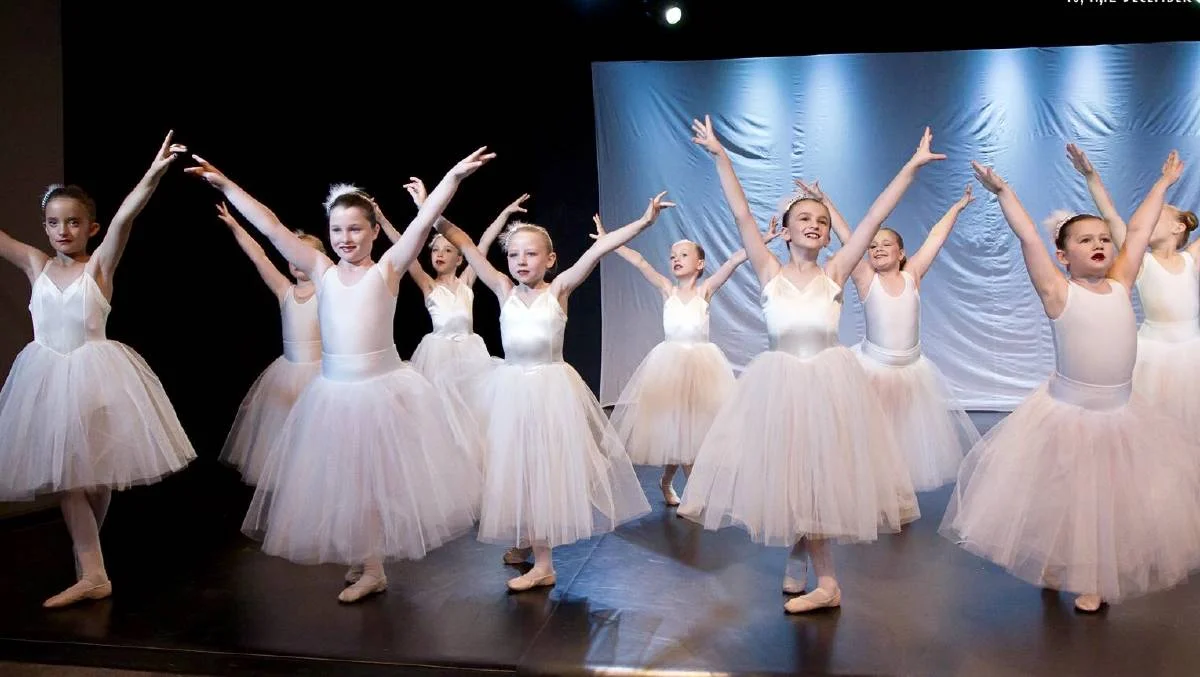 Chris Edwards School of Dance Photo Credit: Cootamundra Herald
