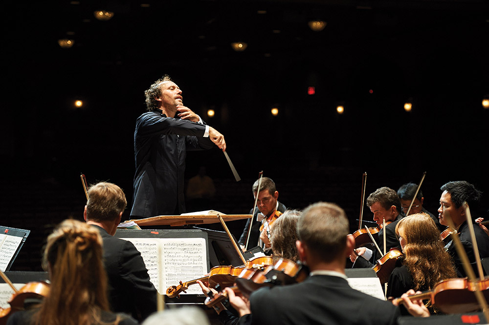 Maestro Otto Tausk announced as next music director of the Vancouver Symphony Orchestra