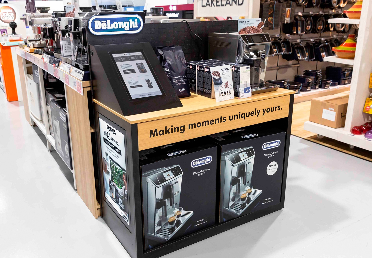 10. End-cap-and-touchscreen.jpg