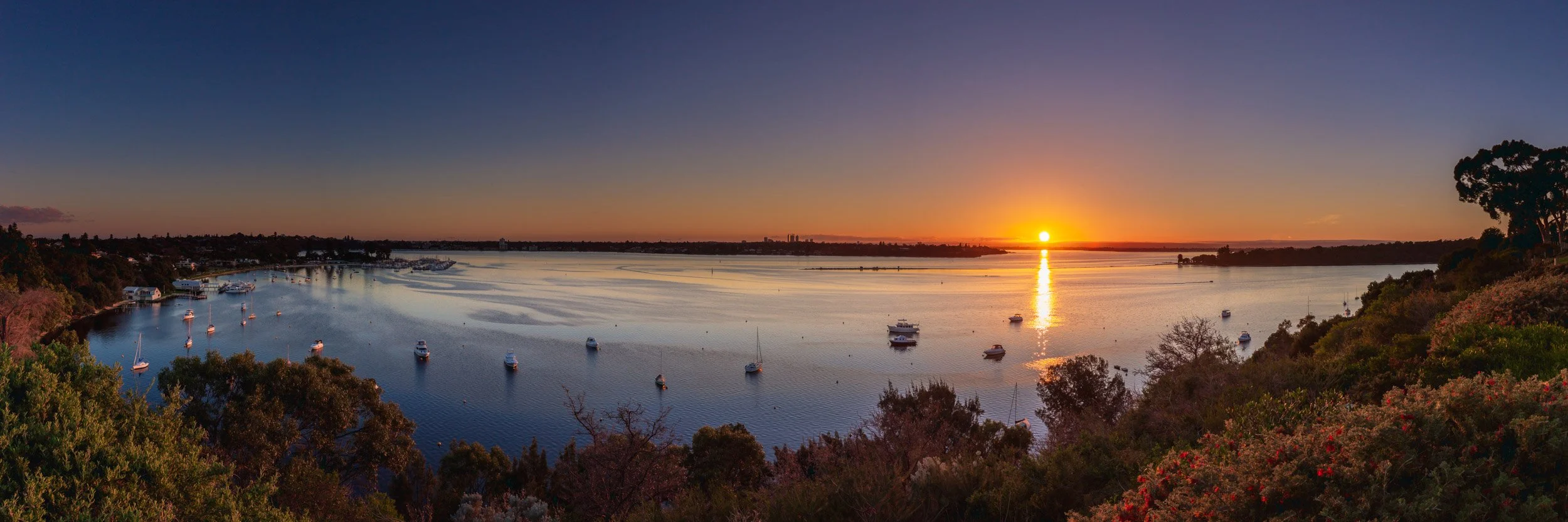 Image. 3063 MFB.  Ratio: 3:1