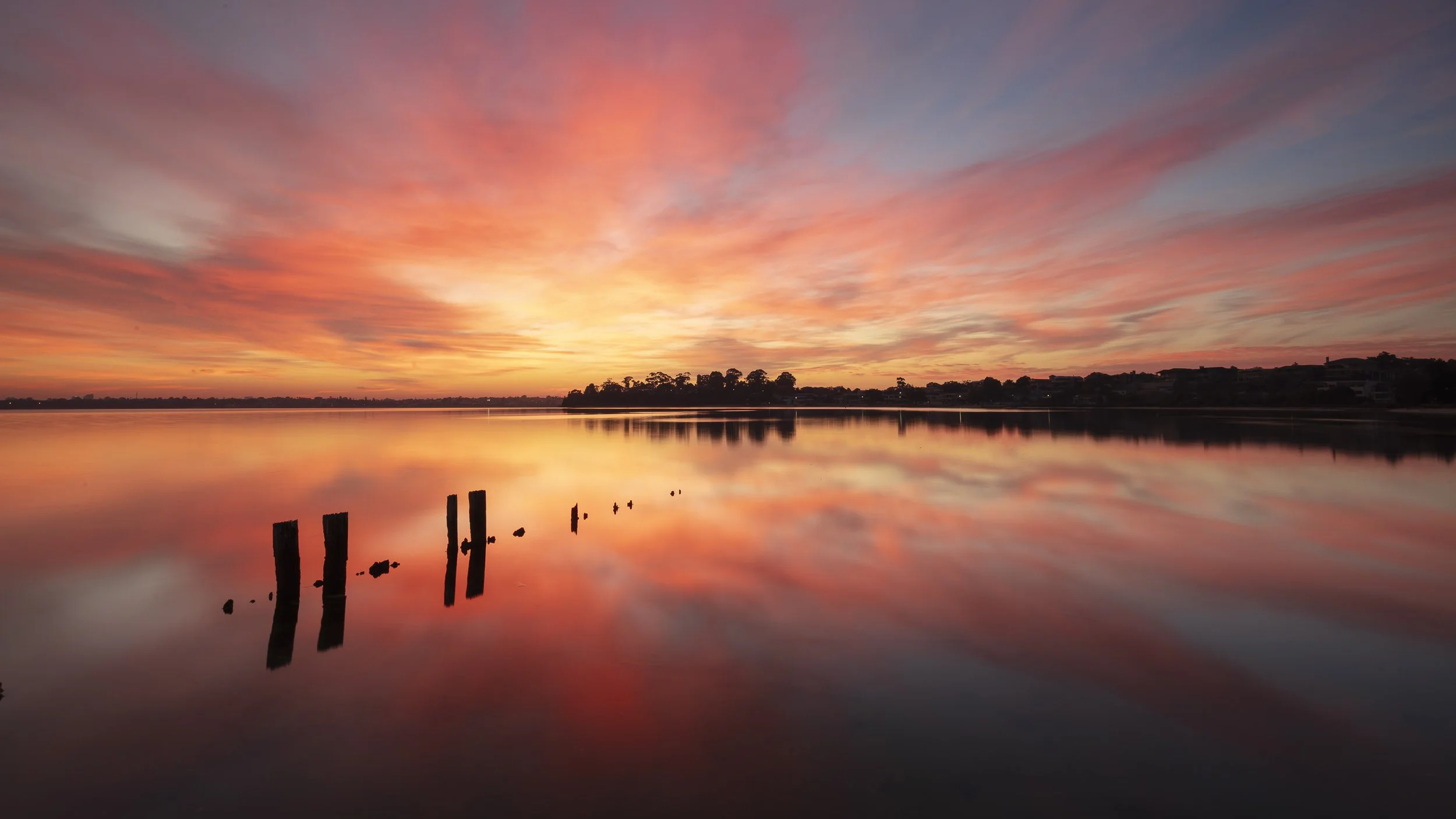 Image No. A1351.  Ratio. 16:9