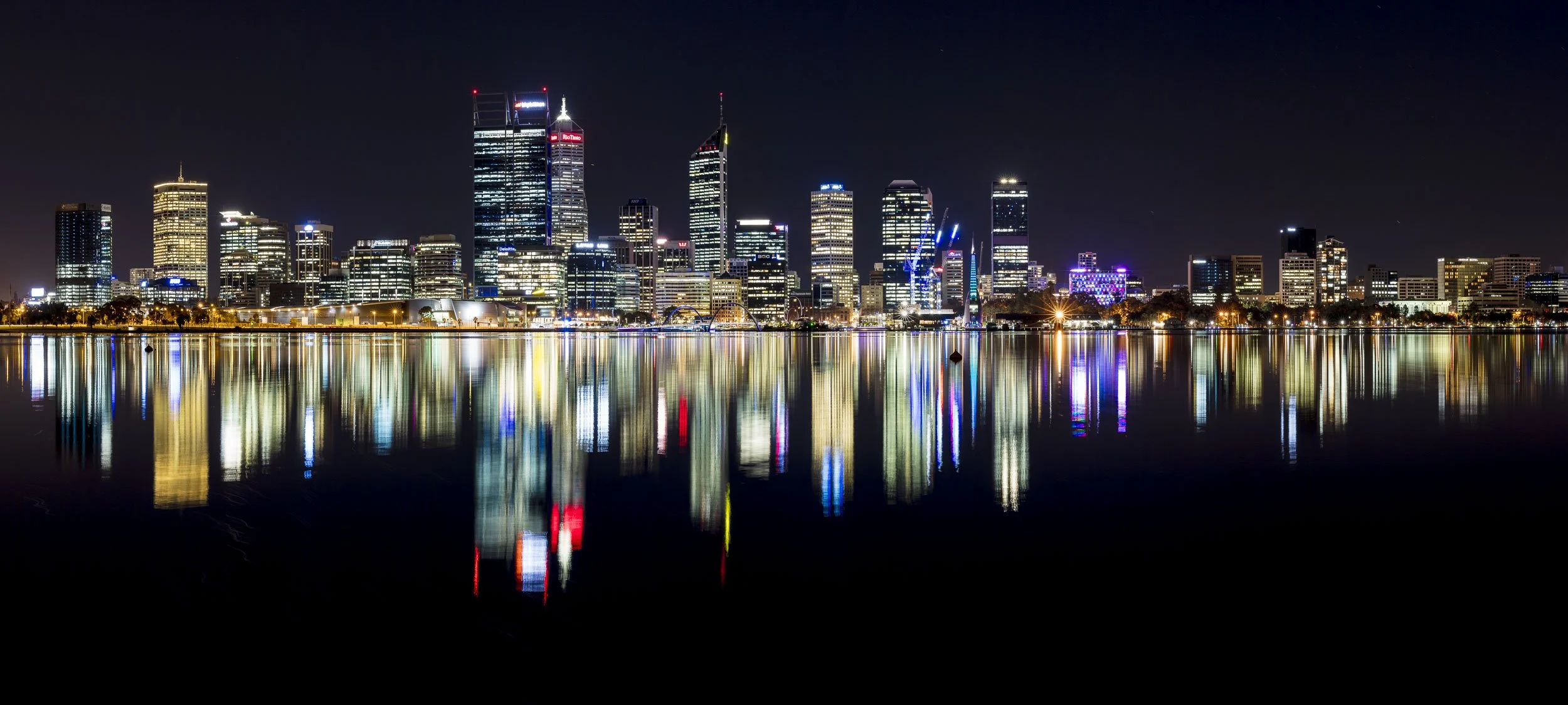 Image No. A3389.  Ratio 2:1