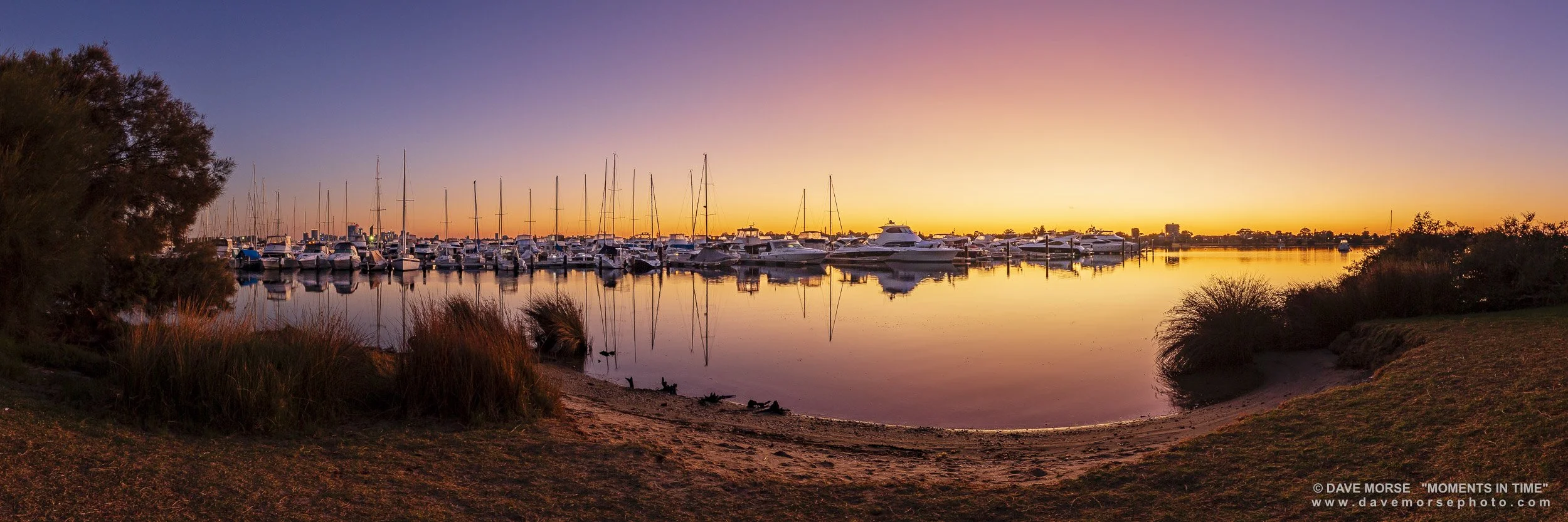 Applecross. Image No. A9848.16422.31 ... Dawn at South of Perth Yacht Club, Coffee Pt. 16/4/2022.