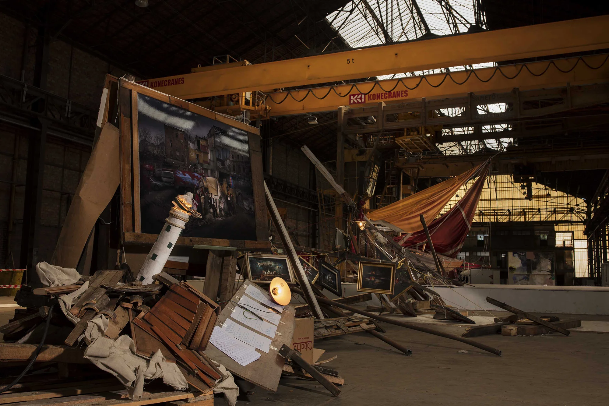 (7)NicolasHenry_ExpositionSurLesMigrants_Pantin.jpg