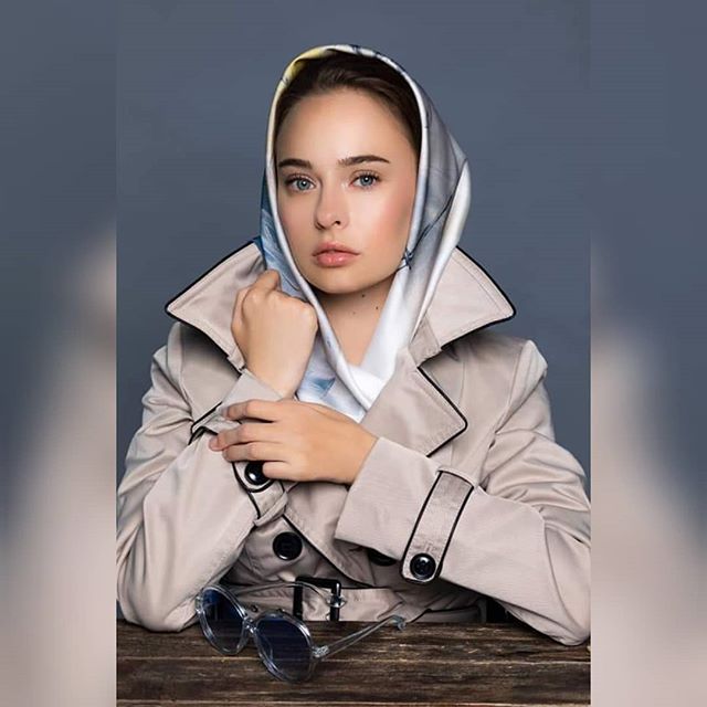 Вже зовсім недалеко святкові дні, наповнені сміхом, радістю, зустручами, а також подарунками! А пошуки красивого та потрібного подарунка - справа не з легких 🙂😉.
Перше в Україні інклюзивне ательє @lady_di_atelier , розташоване у Львові. В ньому пра