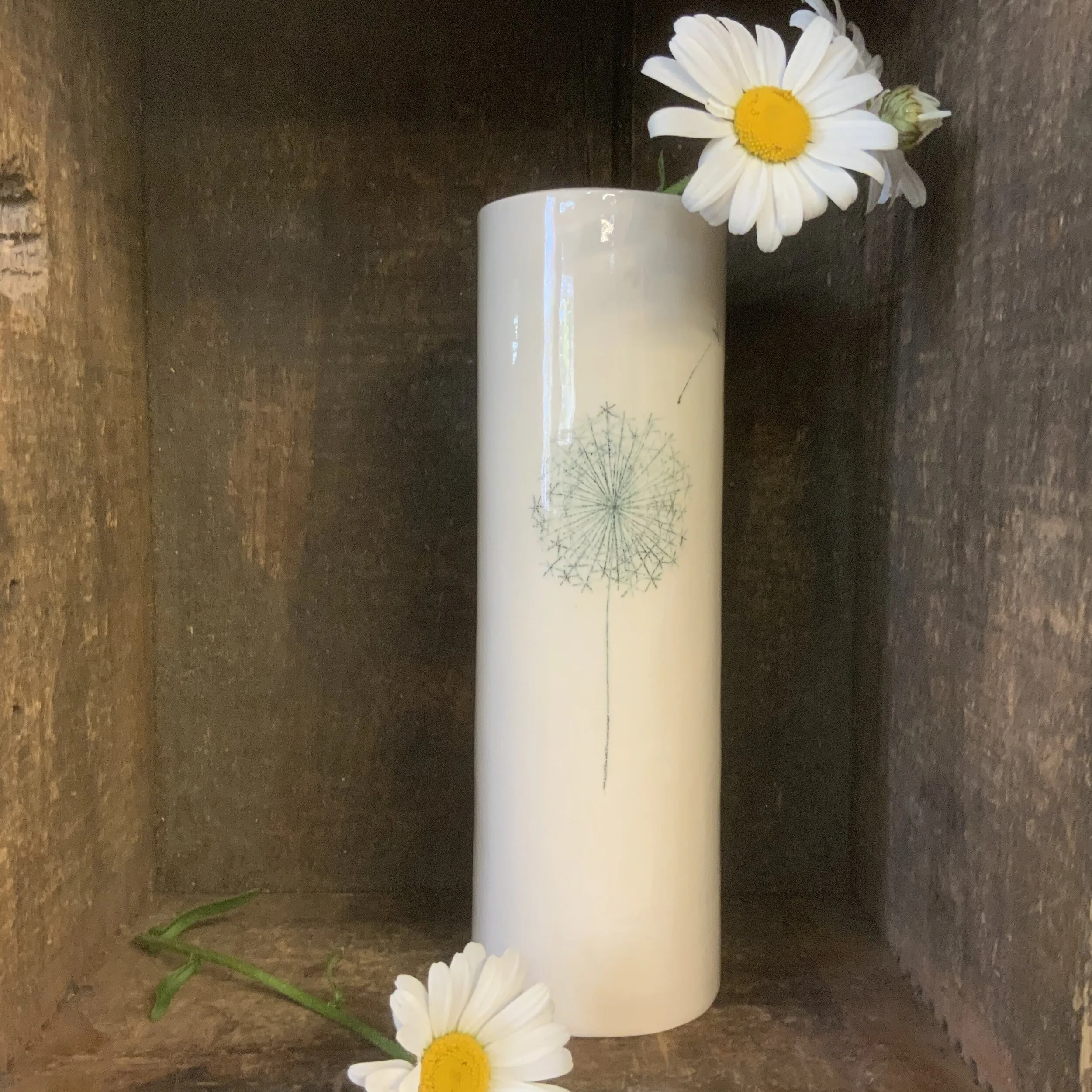 WendyCalder-dandelion stem vase2.JPG