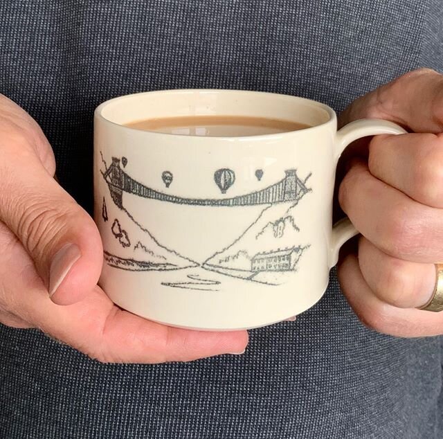 Looking for a Father&rsquo;s Day gift? Check out my online shop for a selection of handmade mugs ☺️ #handmademugsarethebest #fathersdaygiftsideas #everyonelovesamug #handmadeceramics #wendycalderceramics #bristolpotter #cliftonsuspensionbridgebristol