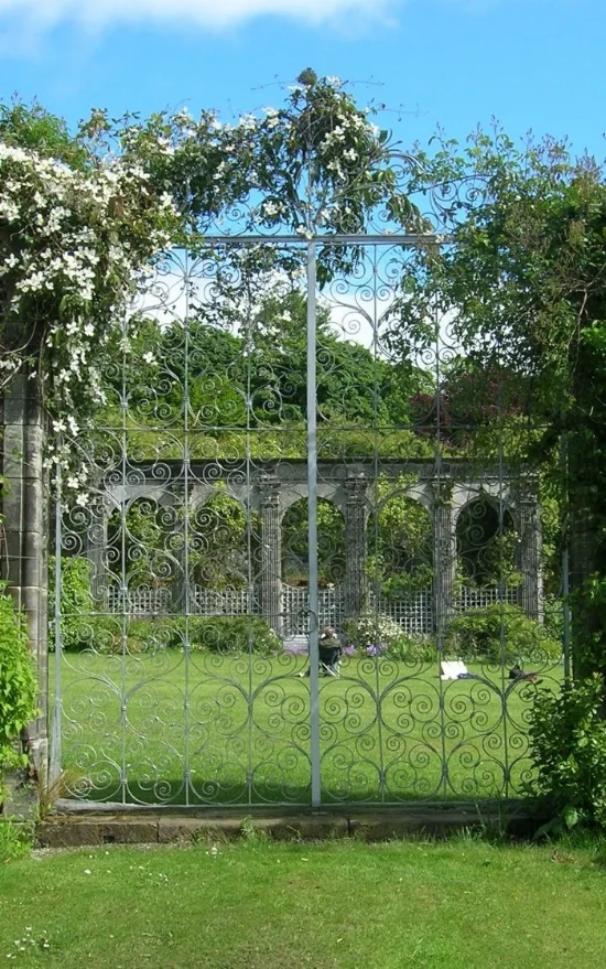2000 – GATES RESTORED BY MIHAI COCRIS