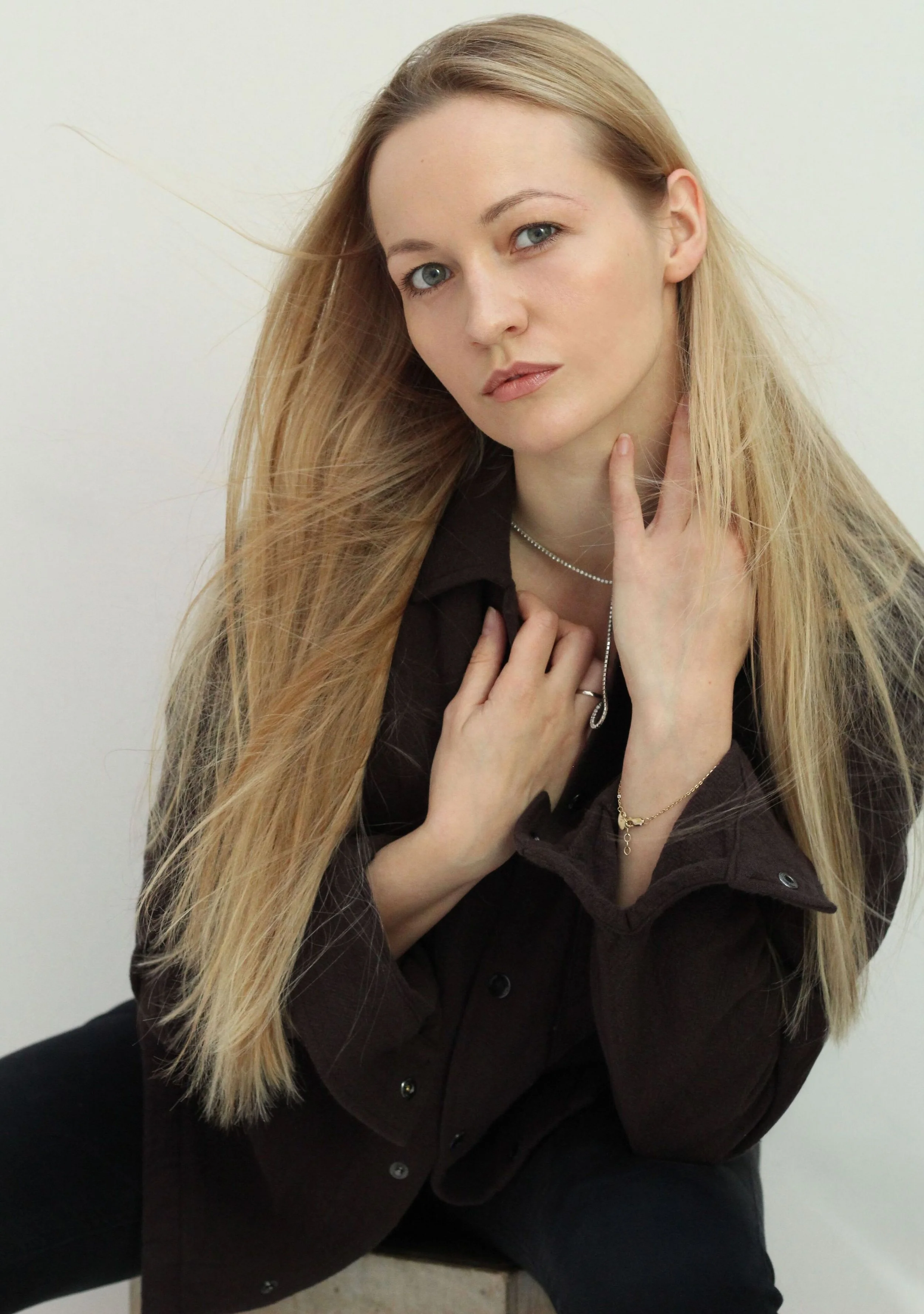 3-gerda-main-book-the-hair-desk-limited.jpg