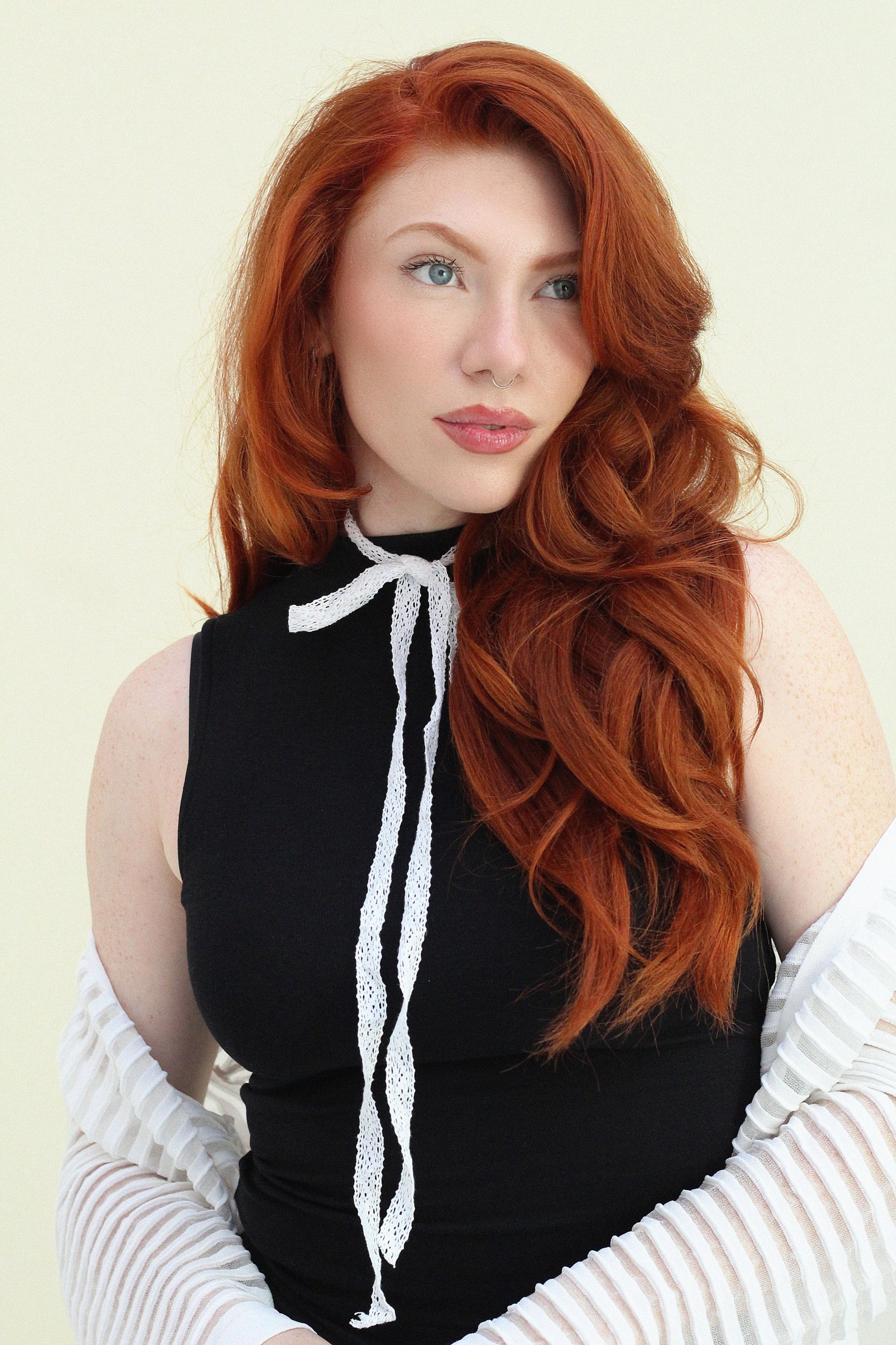 2-jada-main-book-the-hair-desk-limited.jpg