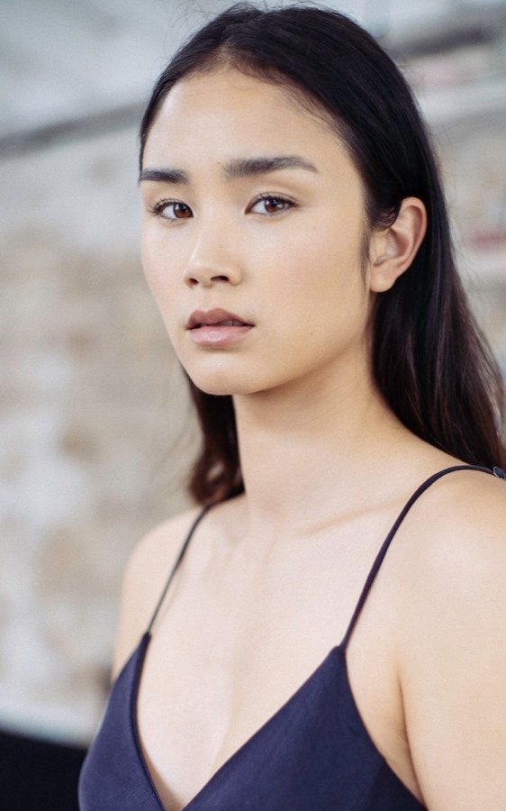 10-karolina-main-book.jpg