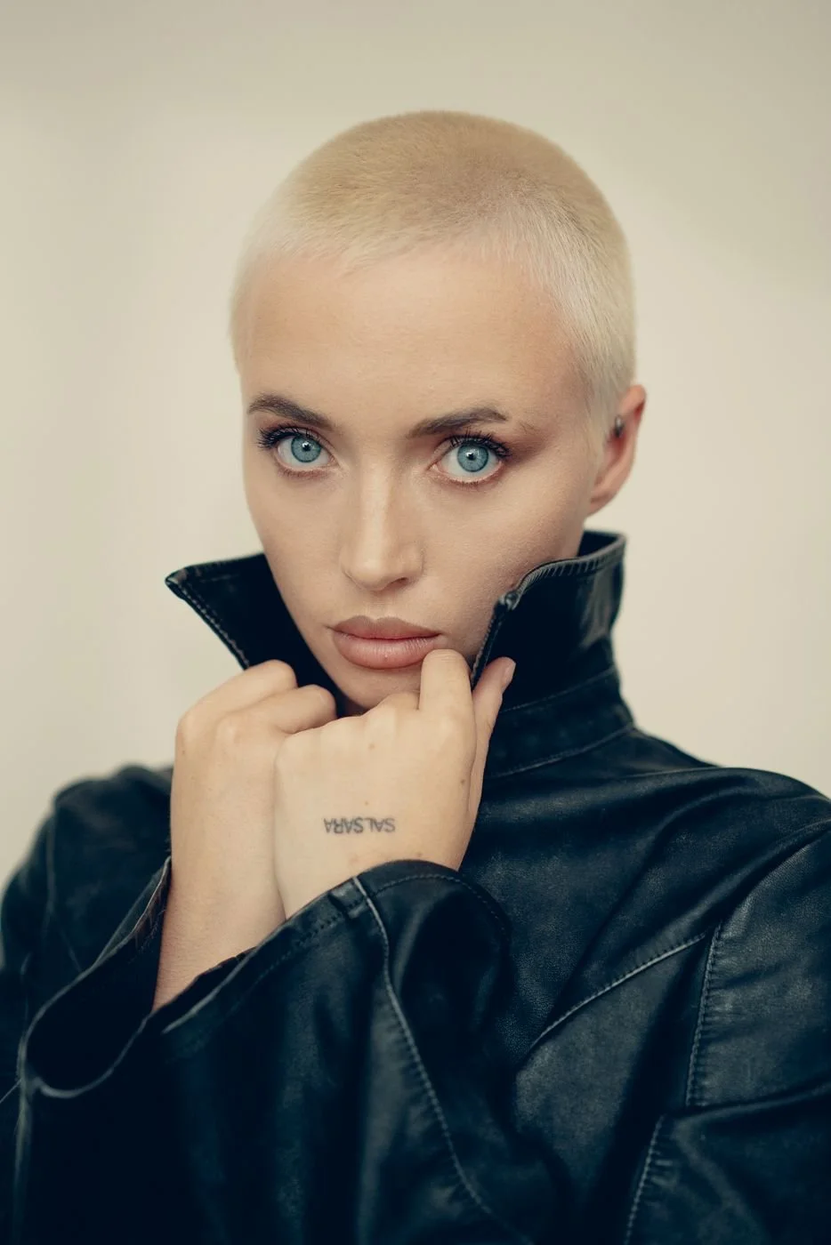 4-kyia-bobbi-main-book.jpg