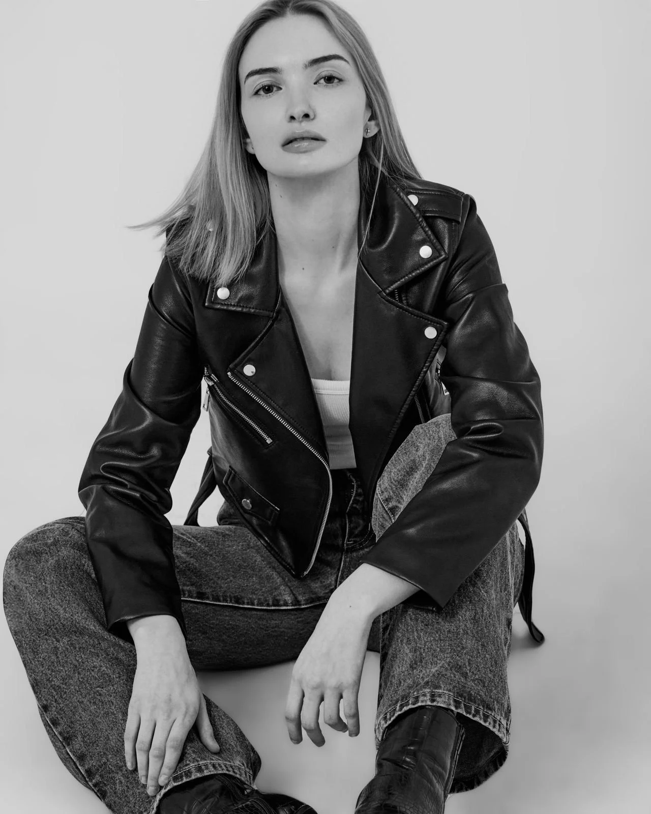 4-abbie-q-main-book.jpg