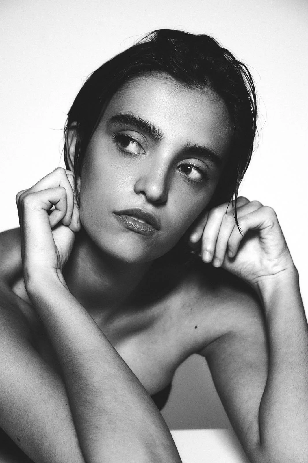 2-laura-t-main-book.jpg