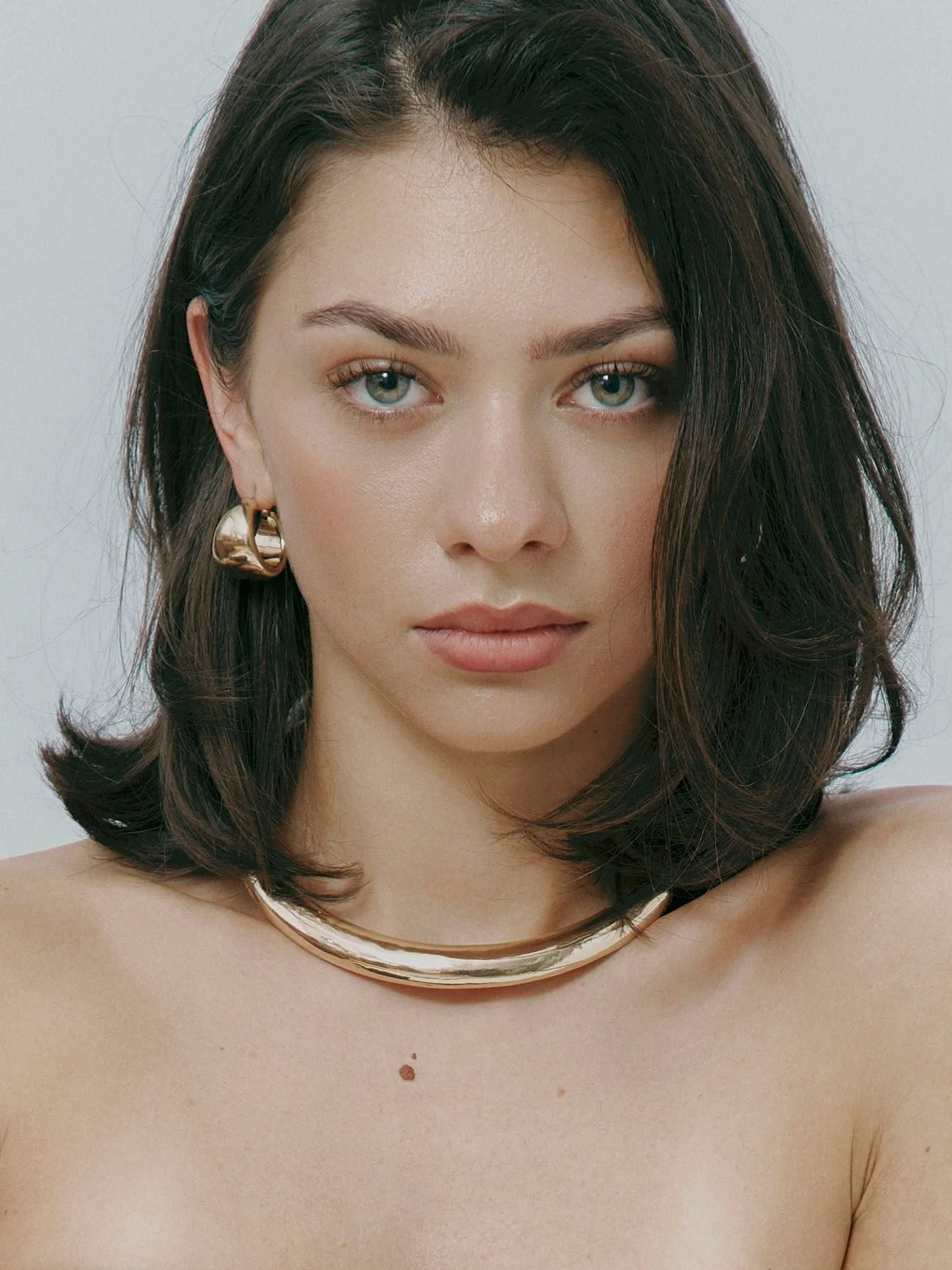 4-milena-main-book.jpg