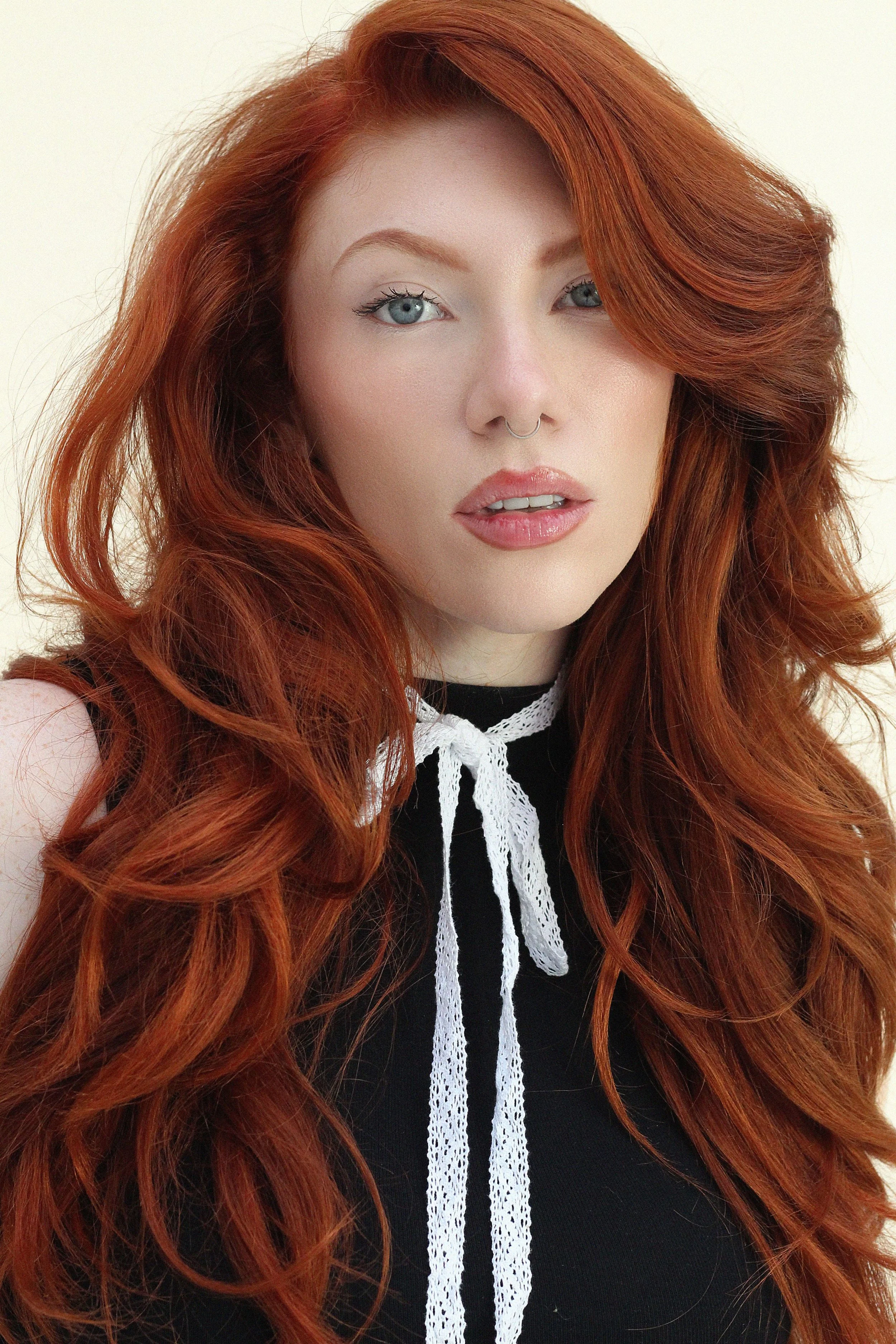 1-jada-main-book-the-hair-desk-limited.jpg