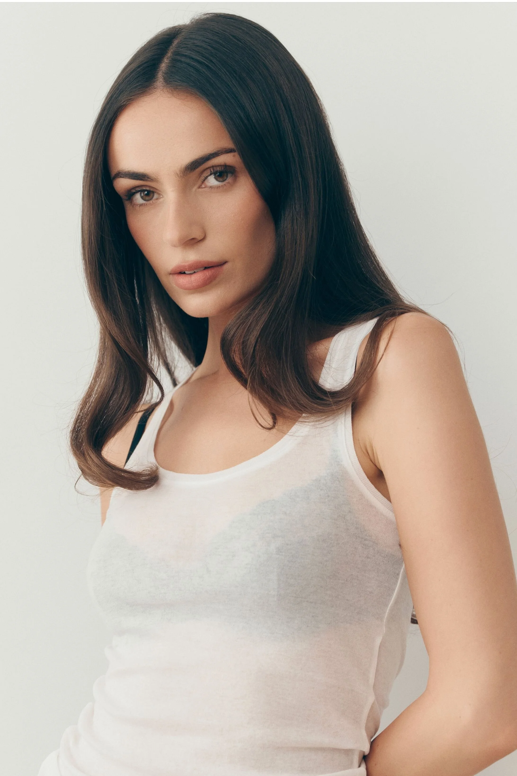 1-ariane-main-book.jpg